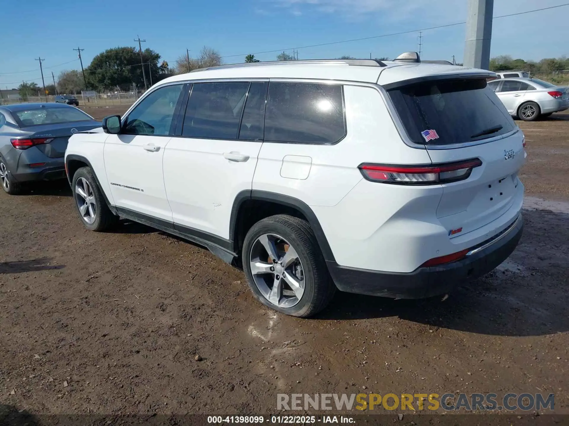 3 Photograph of a damaged car 1C4RJJBG0R8945534 JEEP GRAND CHEROKEE L 2024