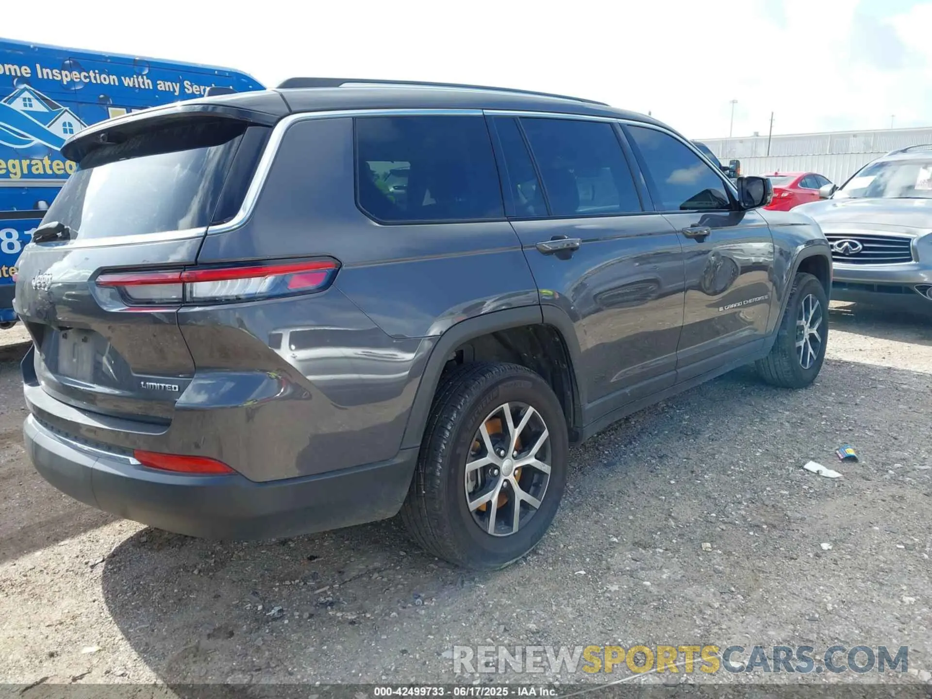 4 Photograph of a damaged car 1C4RJJBG6R8922632 JEEP GRAND CHEROKEE L 2024