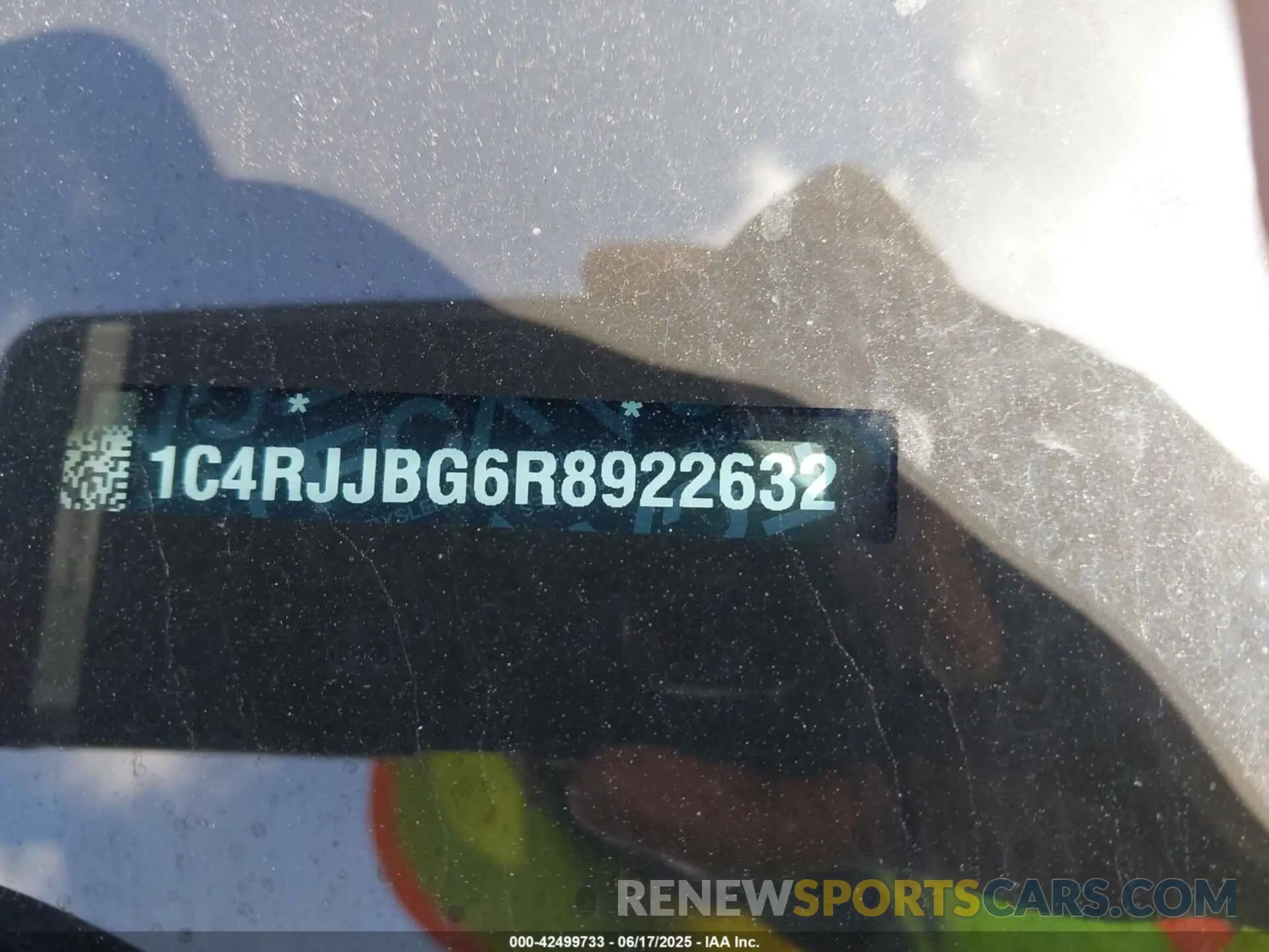 9 Photograph of a damaged car 1C4RJJBG6R8922632 JEEP GRAND CHEROKEE L 2024