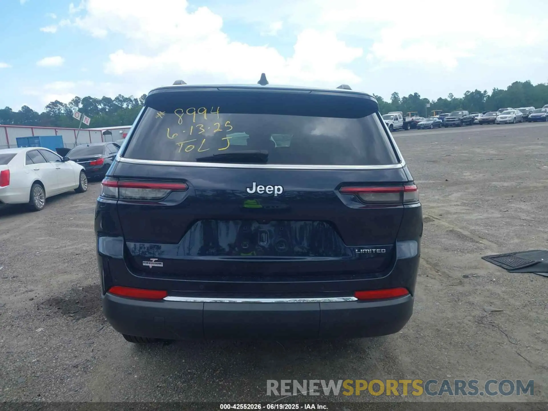 16 Photograph of a damaged car 1C4RJJBGXR8922522 JEEP GRAND CHEROKEE L 2024