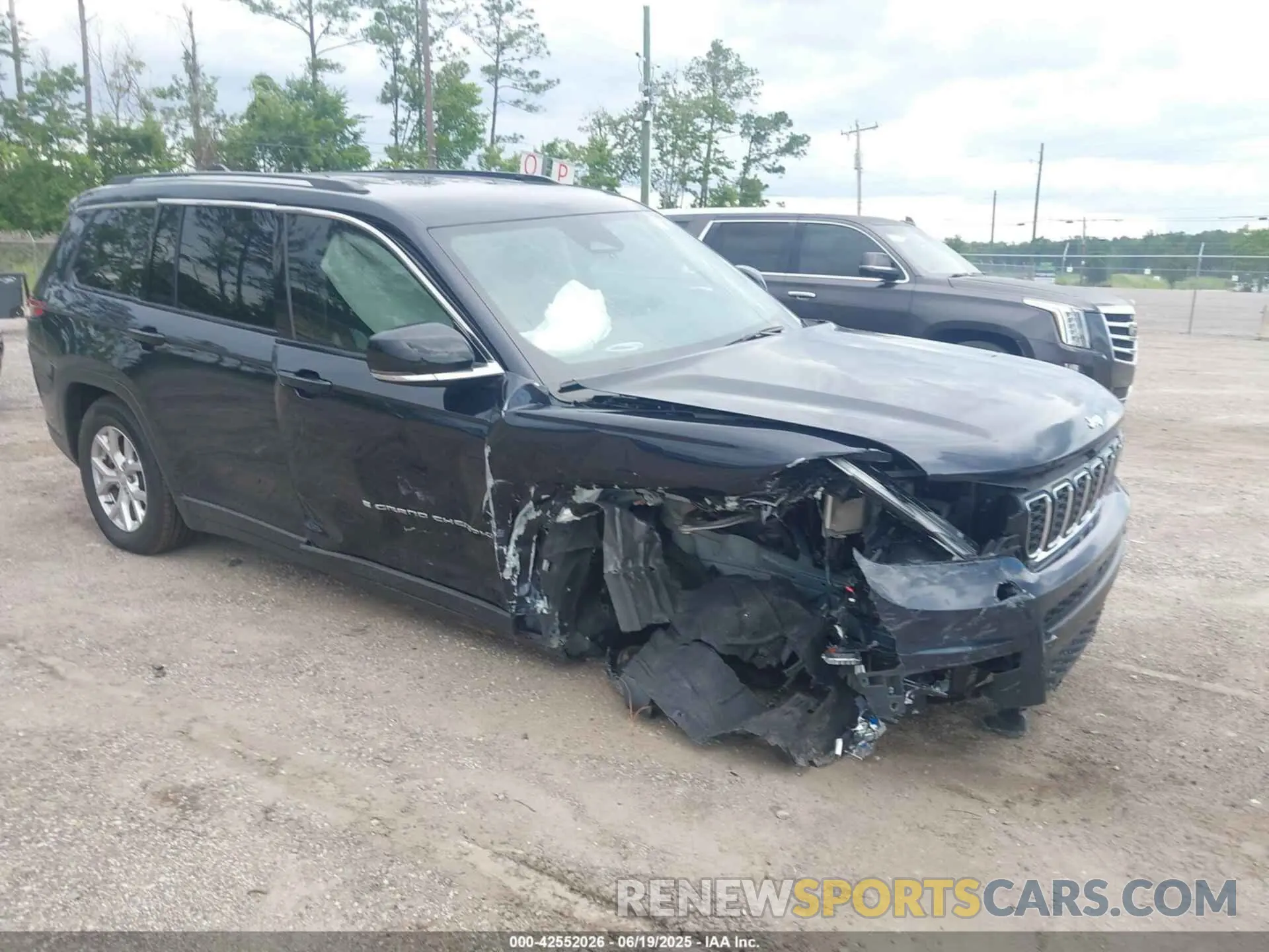 6 Photograph of a damaged car 1C4RJJBGXR8922522 JEEP GRAND CHEROKEE L 2024