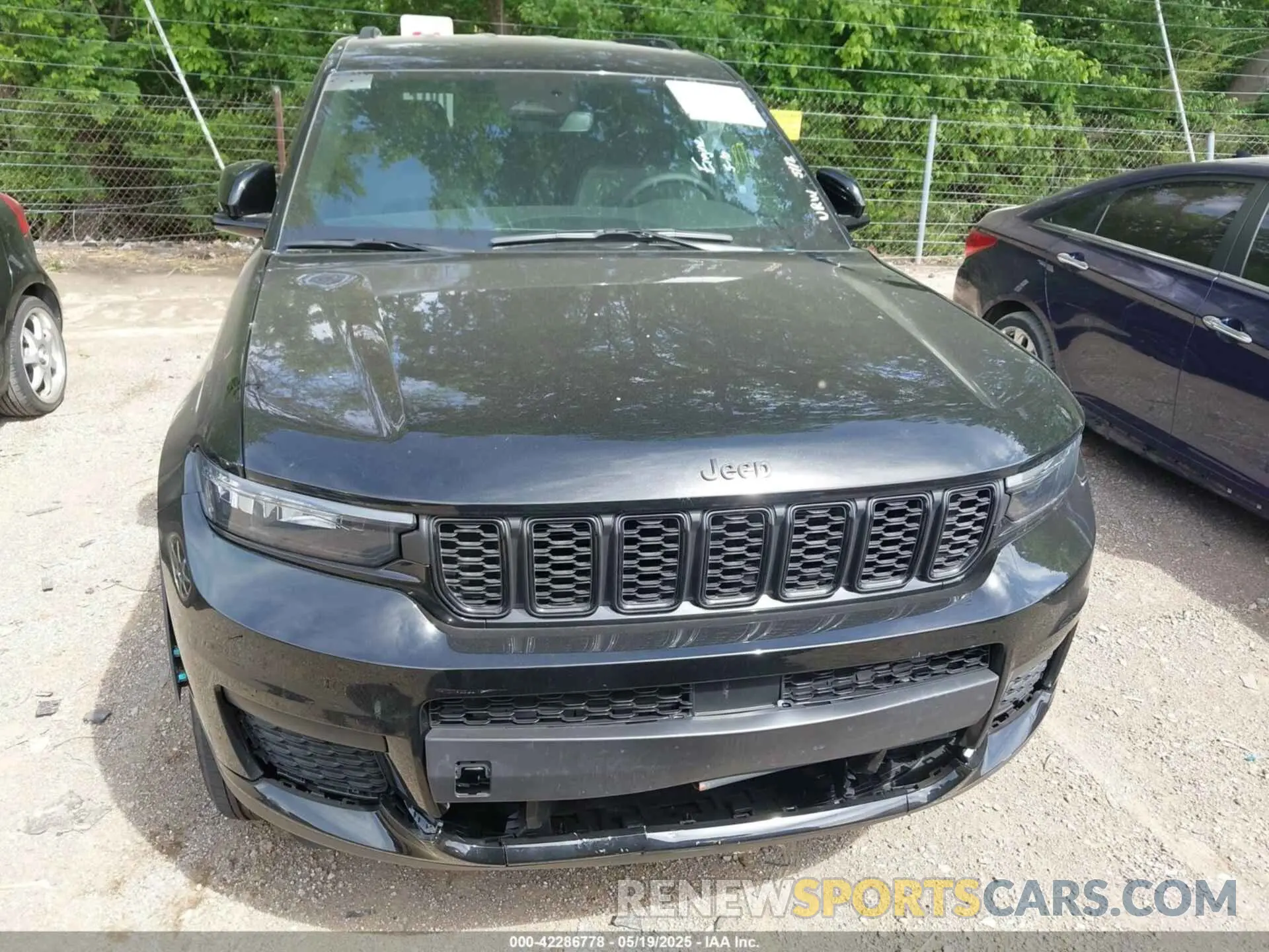 6 Photograph of a damaged car 1C4RJKAG0R8515218 JEEP GRAND CHEROKEE L 2024