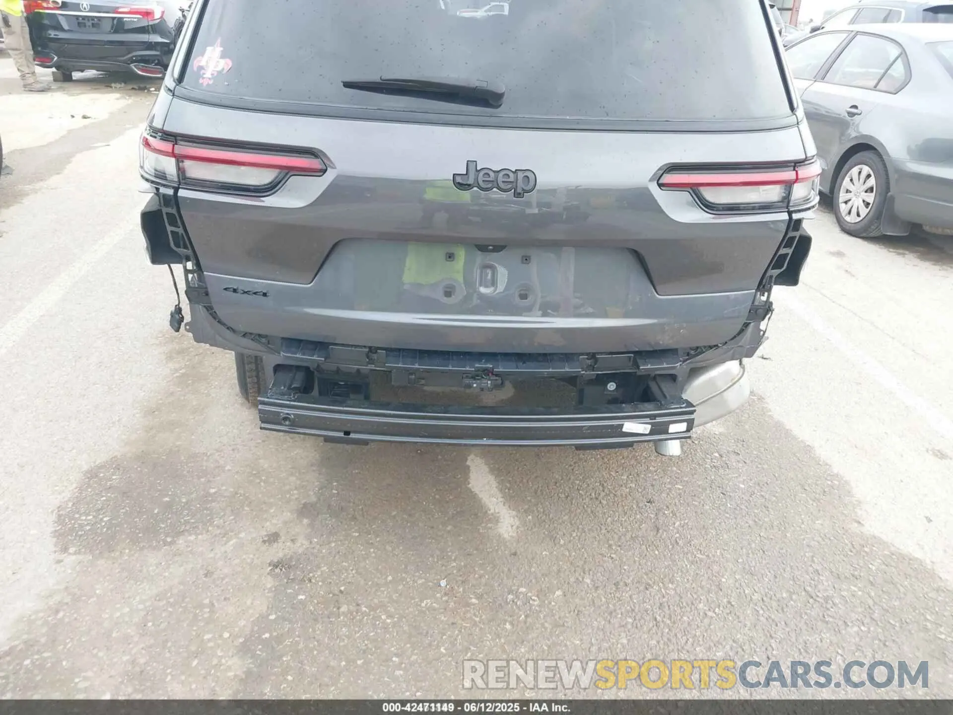 6 Photograph of a damaged car 1C4RJKAG0R8915716 JEEP GRAND CHEROKEE L 2024