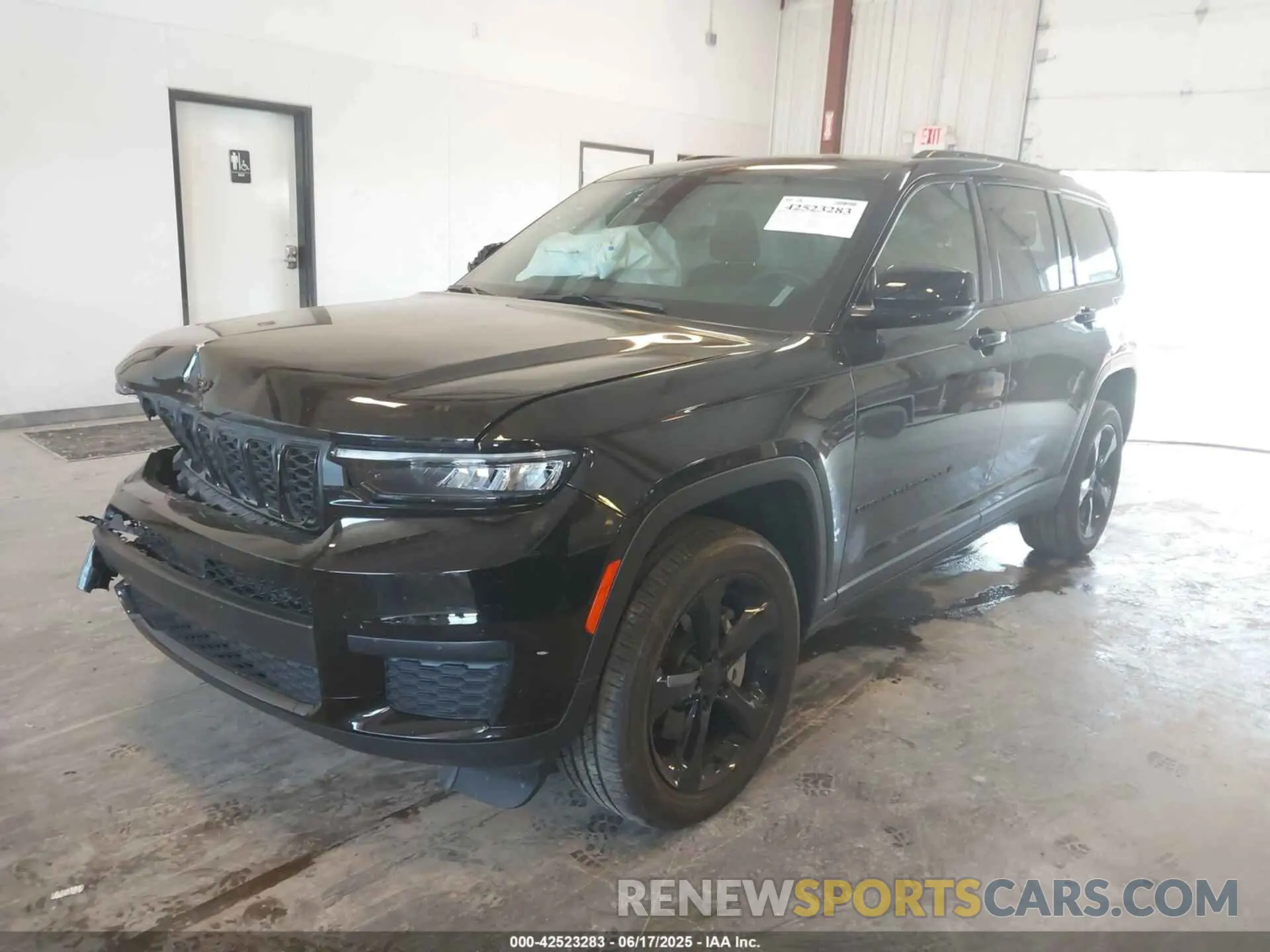 2 Photograph of a damaged car 1C4RJKAG3R8508859 JEEP GRAND CHEROKEE L 2024