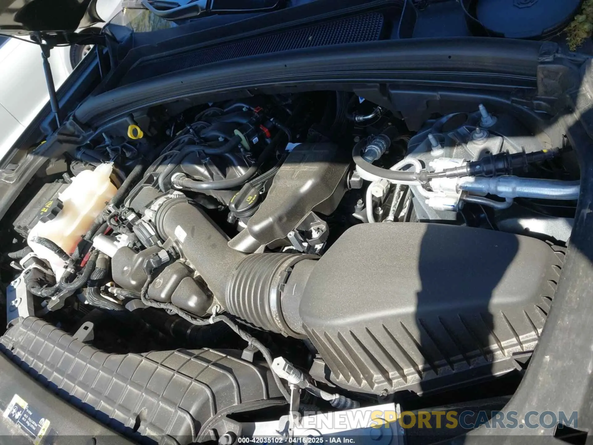 10 Photograph of a damaged car 1C4RJKAG3R8565594 JEEP GRAND CHEROKEE L 2024