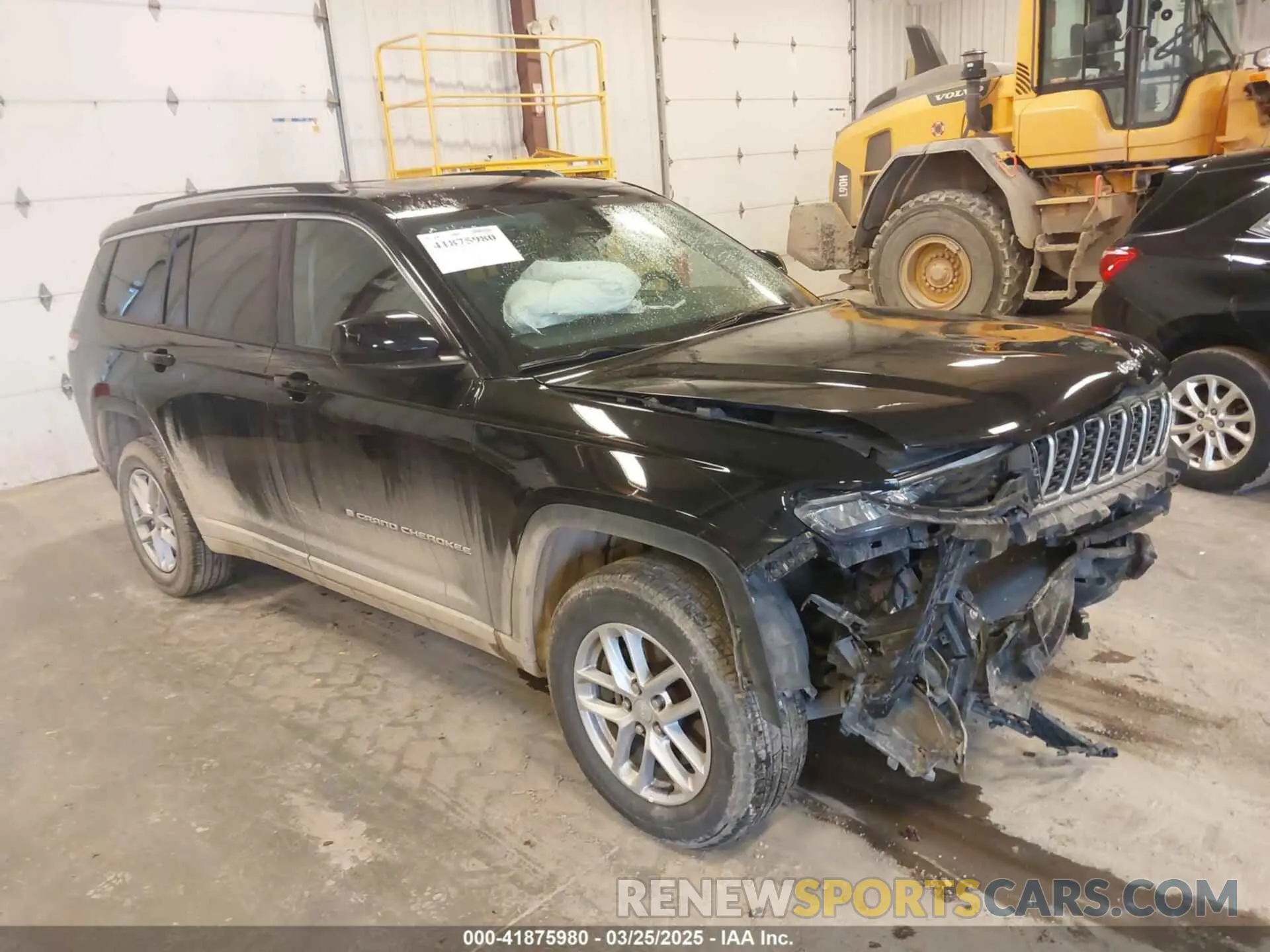 1 Photograph of a damaged car 1C4RJKAG7R8932965 JEEP GRAND CHEROKEE L 2024