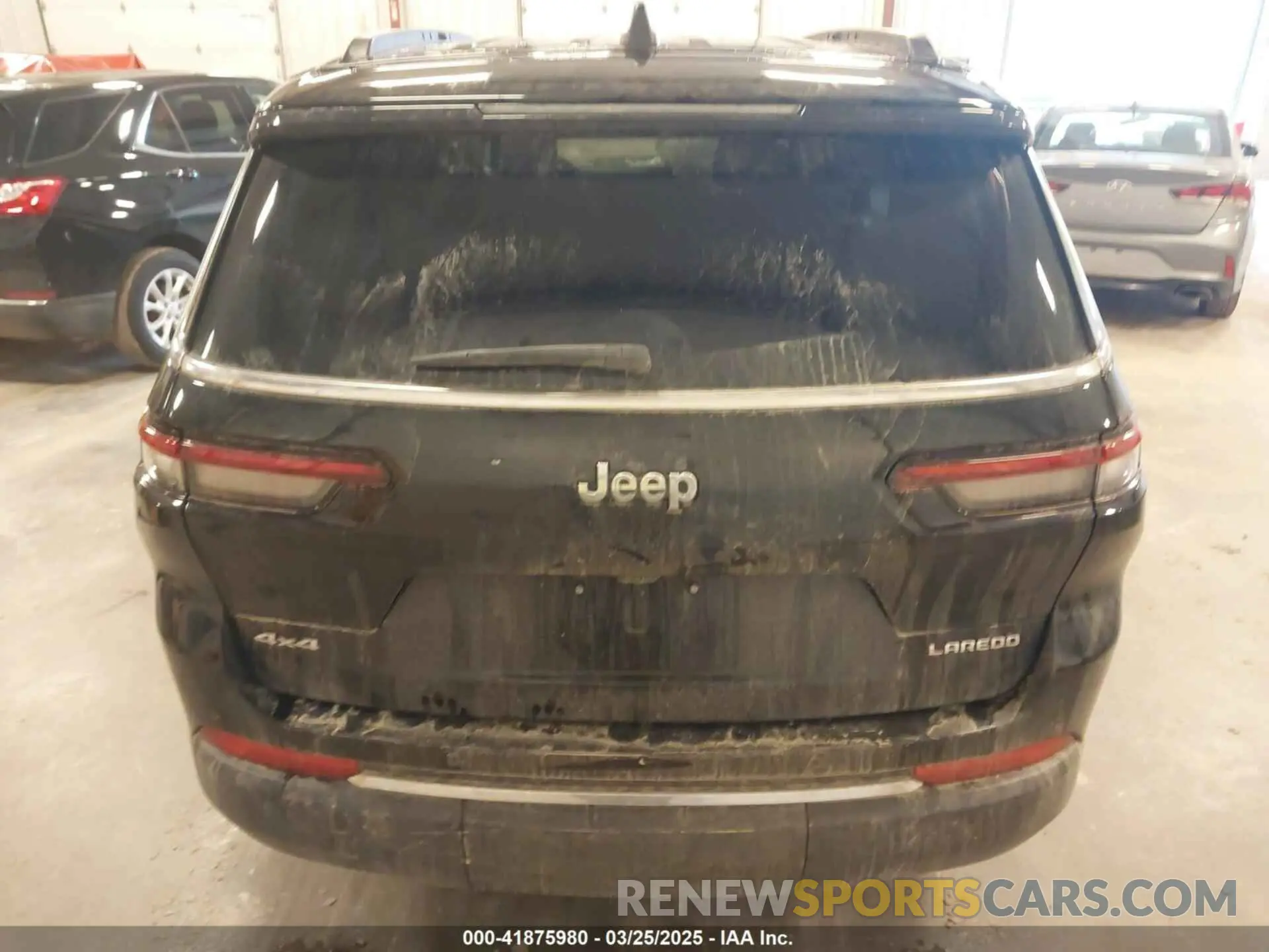 16 Photograph of a damaged car 1C4RJKAG7R8932965 JEEP GRAND CHEROKEE L 2024