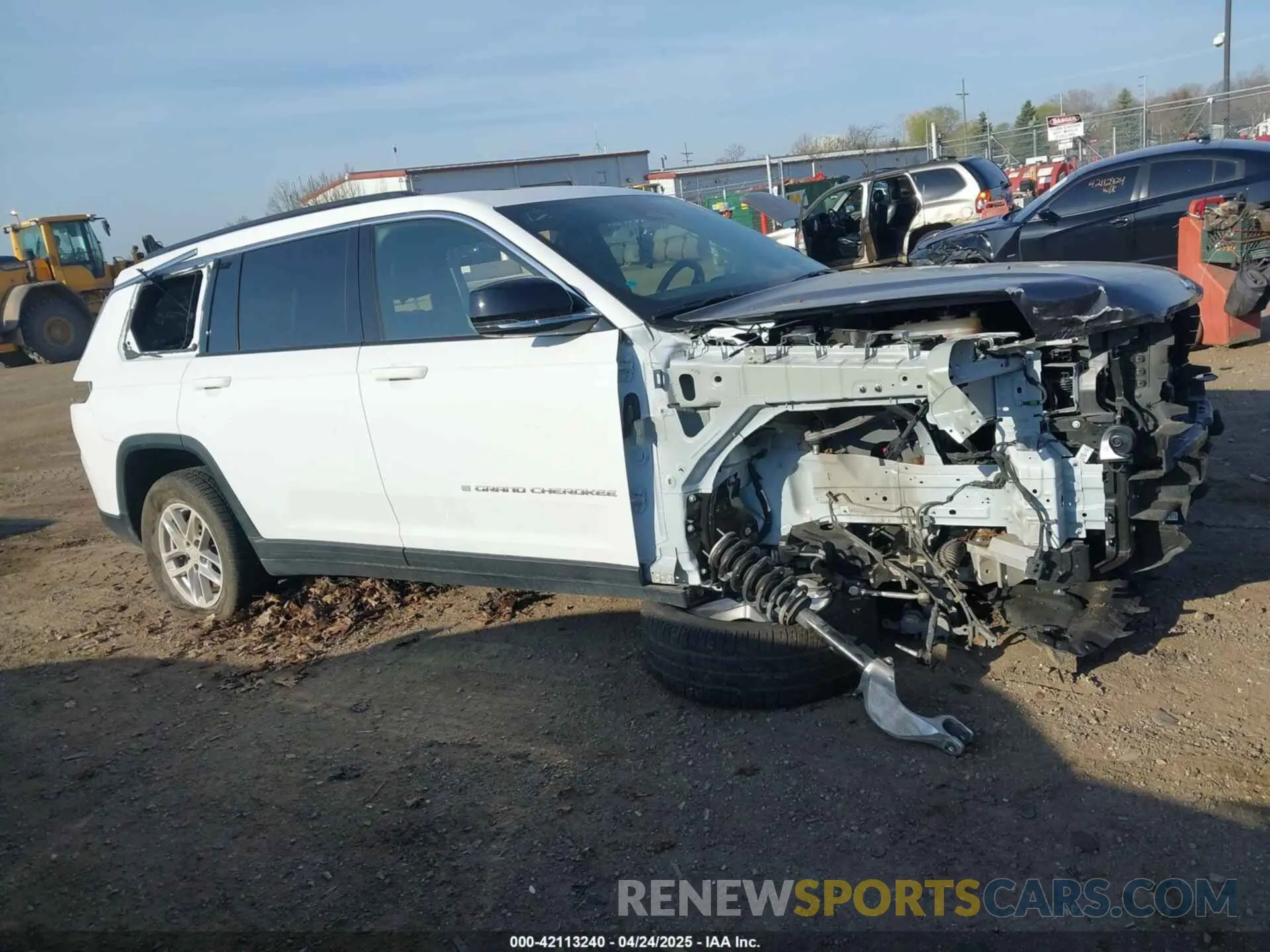 12 Photograph of a damaged car 1C4RJKBG0R8549707 JEEP GRAND CHEROKEE L 2024
