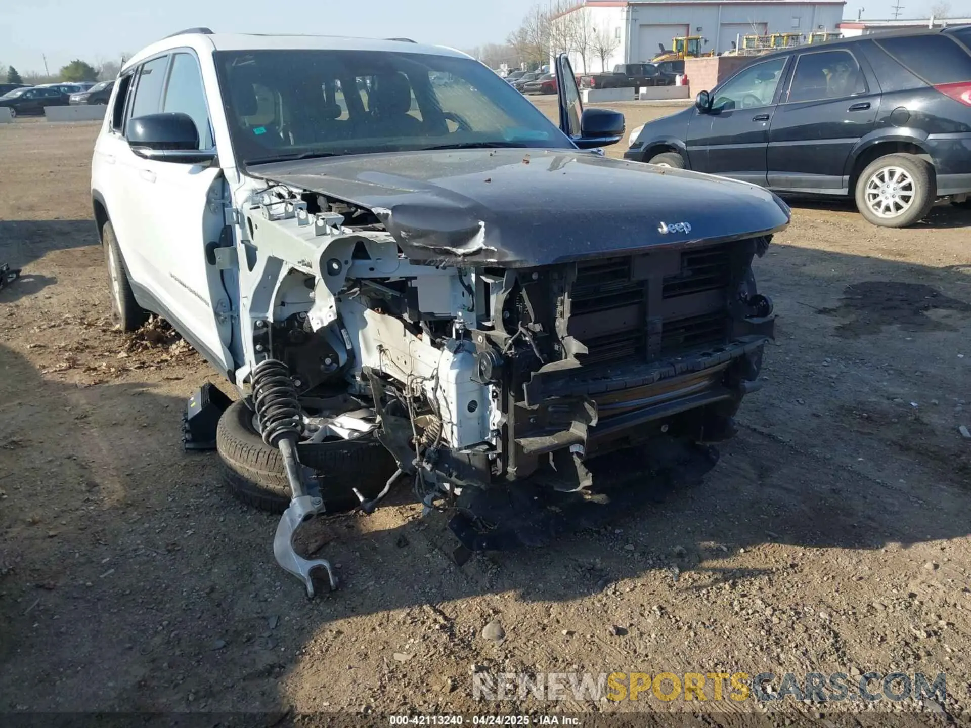 6 Photograph of a damaged car 1C4RJKBG0R8549707 JEEP GRAND CHEROKEE L 2024