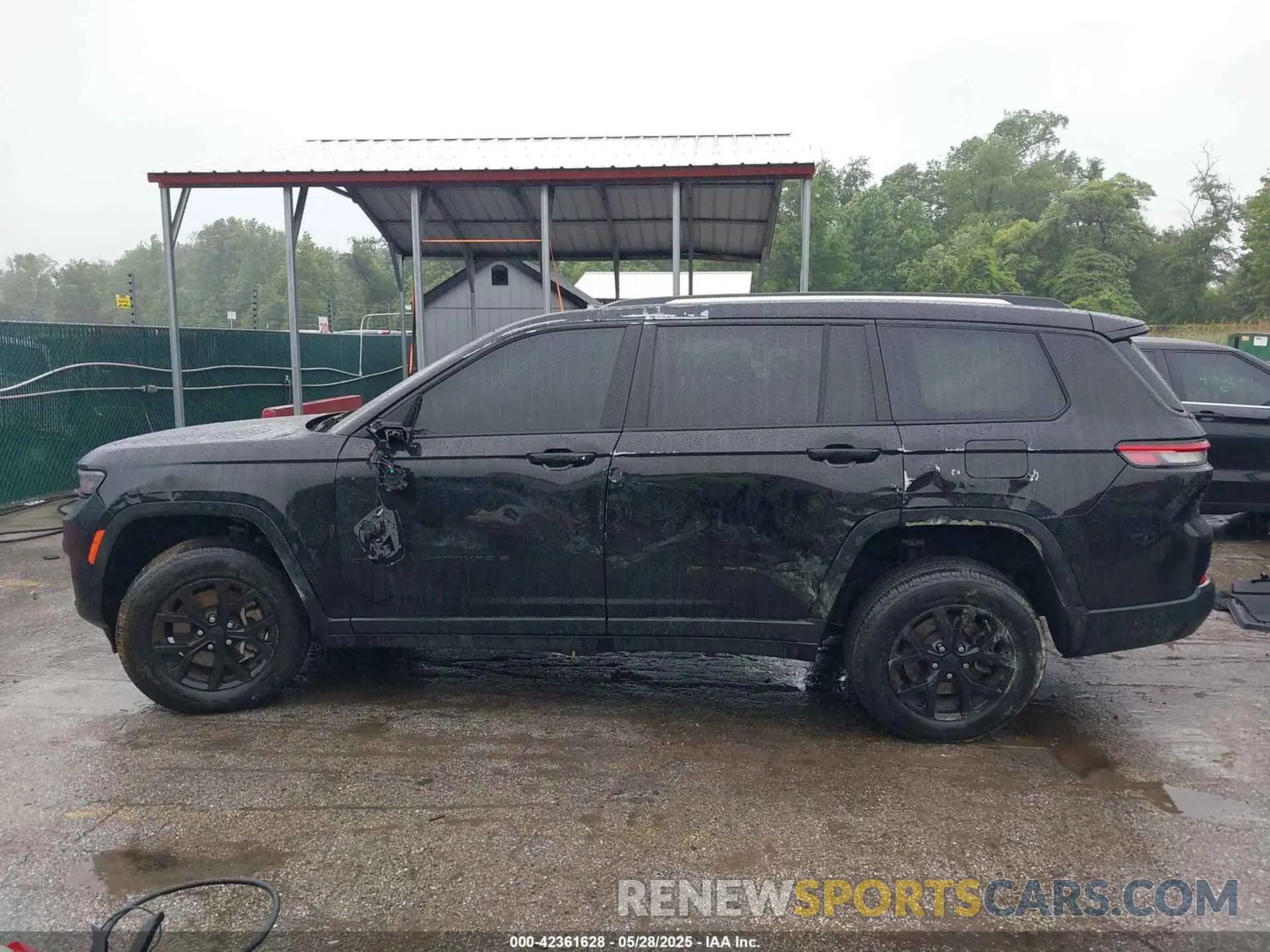 14 Photograph of a damaged car 1C4RJKBG4R8926264 JEEP GRAND CHEROKEE L 2024