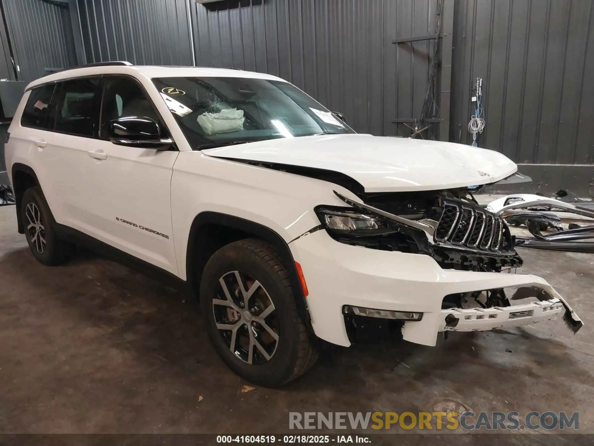 1 Photograph of a damaged car 1C4RJKBG6R8617508 JEEP GRAND CHEROKEE L 2024