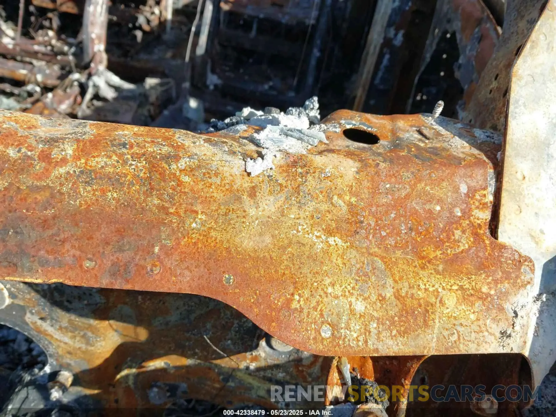 9 Photograph of a damaged car 1C4RJKBG8R8512419 JEEP GRAND CHEROKEE L 2024
