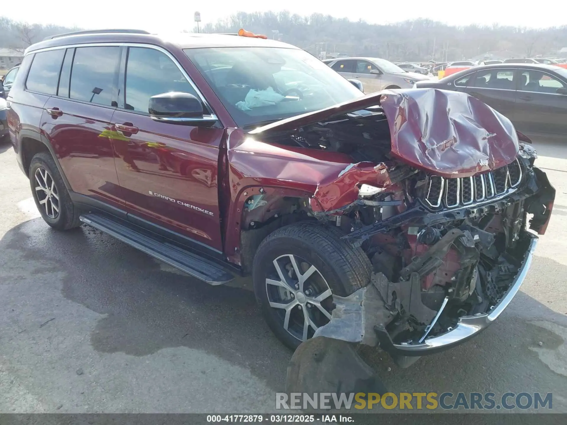 1 Photograph of a damaged car 1C4RJKBG8R8541192 JEEP GRAND CHEROKEE L 2024