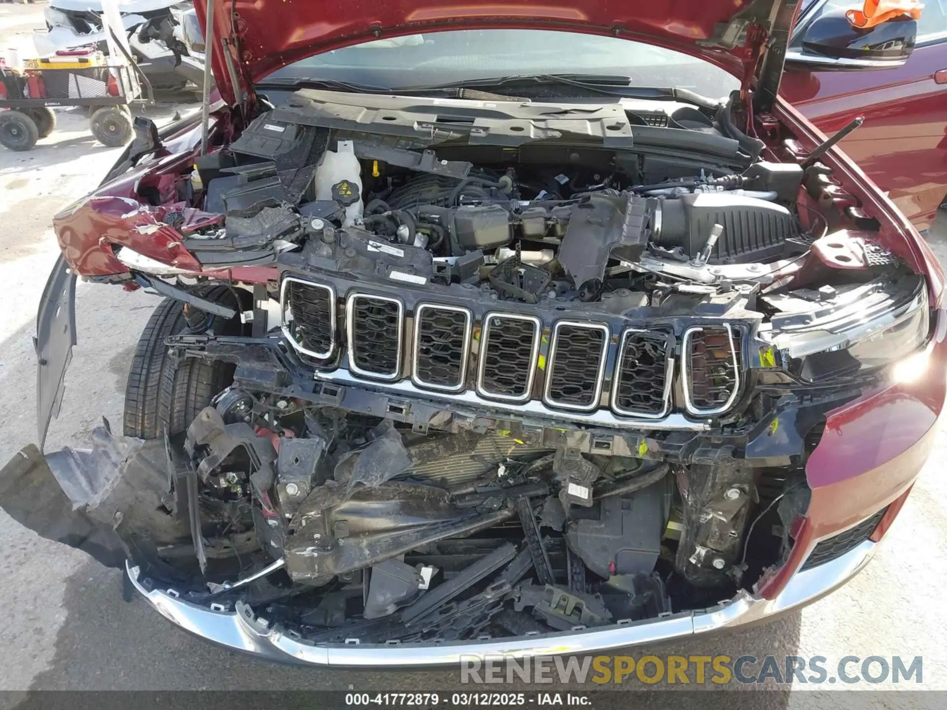 10 Photograph of a damaged car 1C4RJKBG8R8541192 JEEP GRAND CHEROKEE L 2024