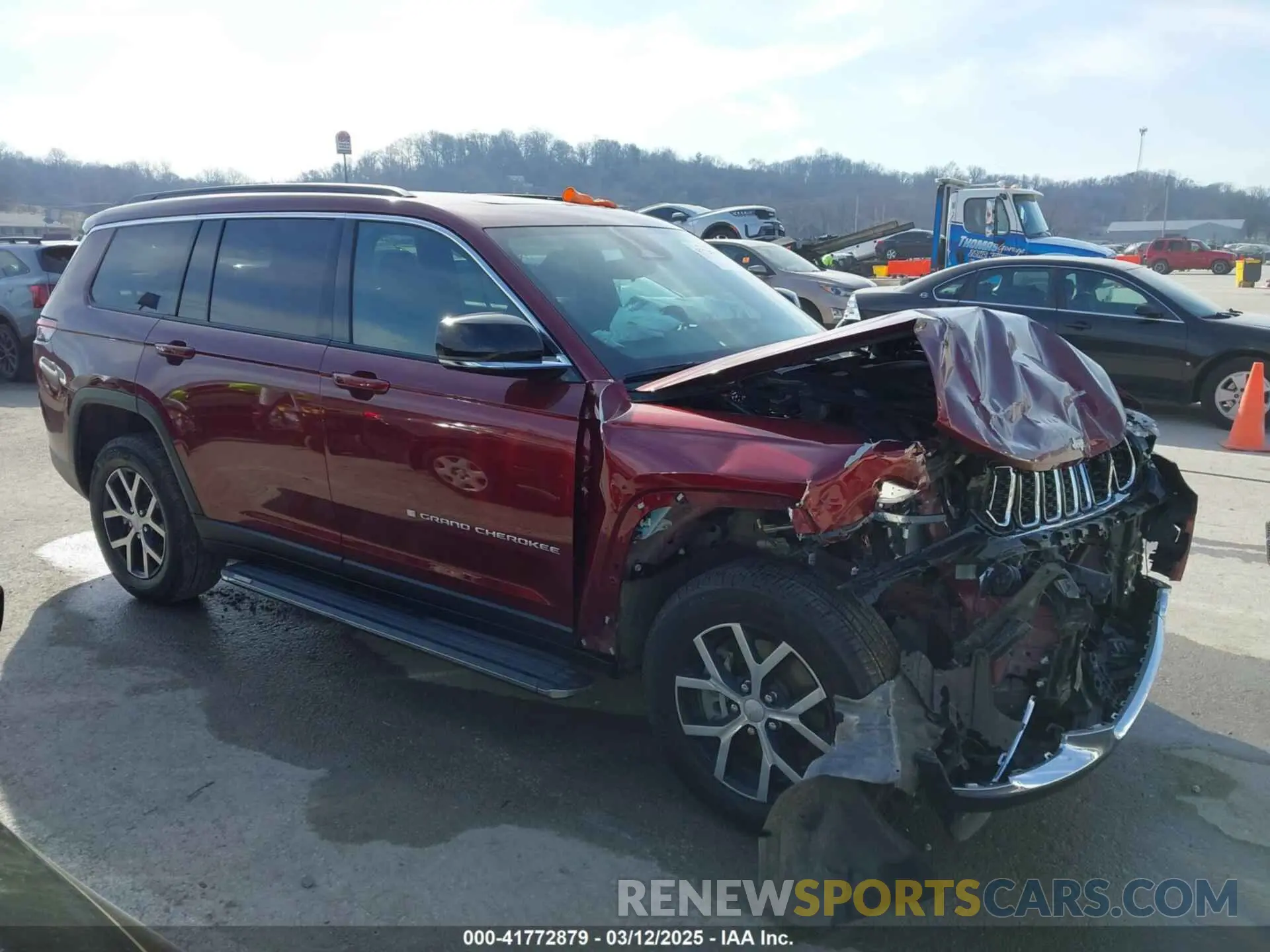 14 Photograph of a damaged car 1C4RJKBG8R8541192 JEEP GRAND CHEROKEE L 2024