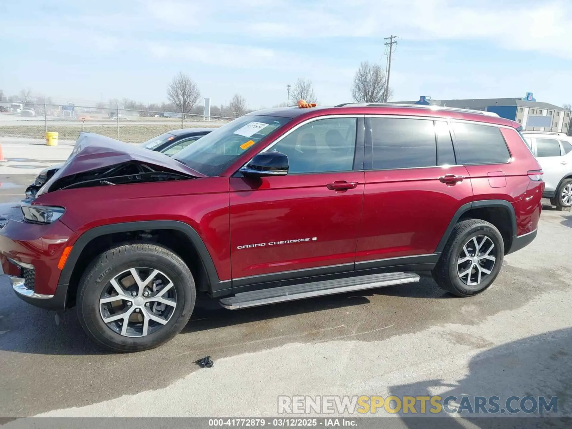 15 Photograph of a damaged car 1C4RJKBG8R8541192 JEEP GRAND CHEROKEE L 2024
