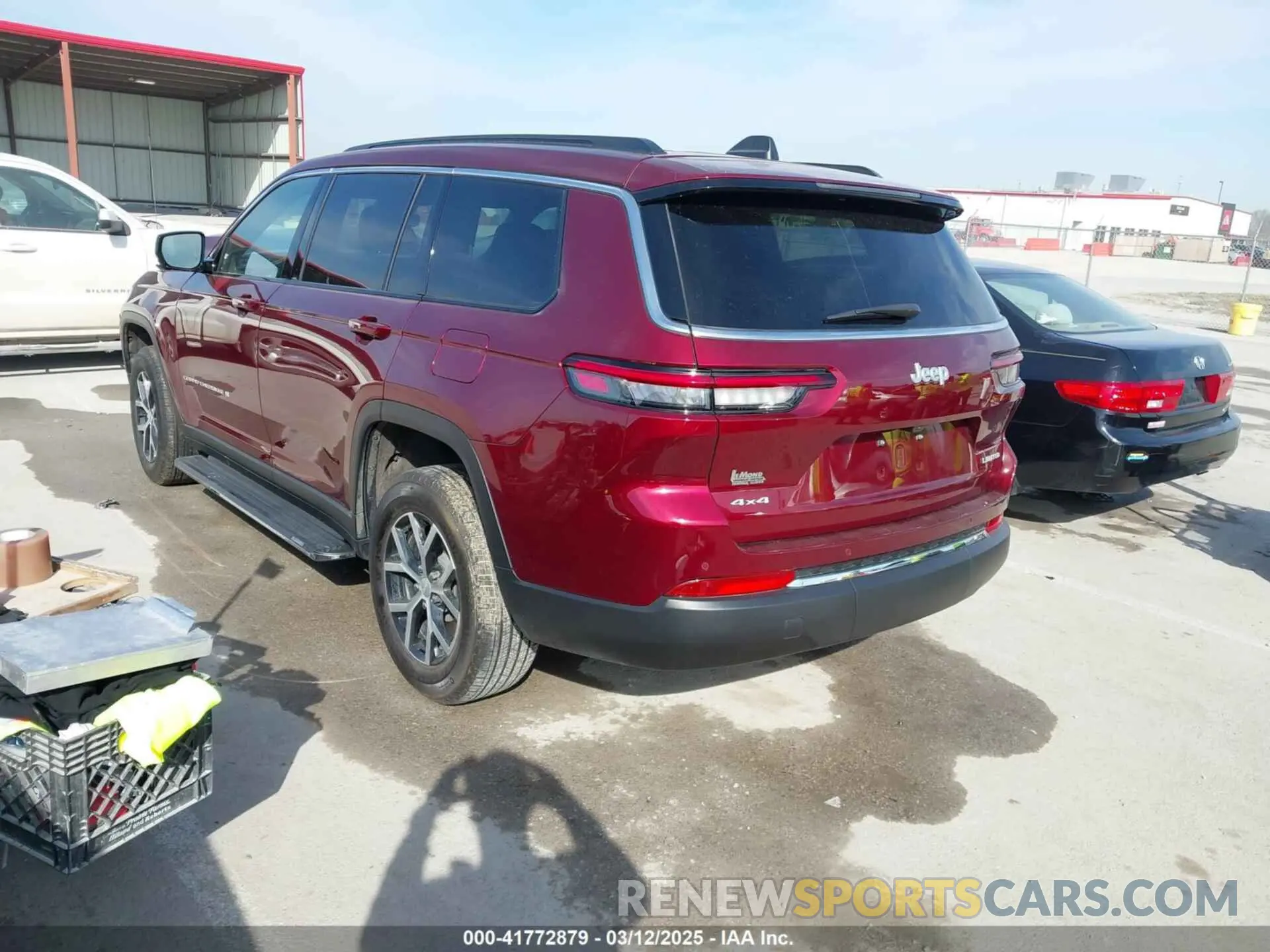 3 Photograph of a damaged car 1C4RJKBG8R8541192 JEEP GRAND CHEROKEE L 2024