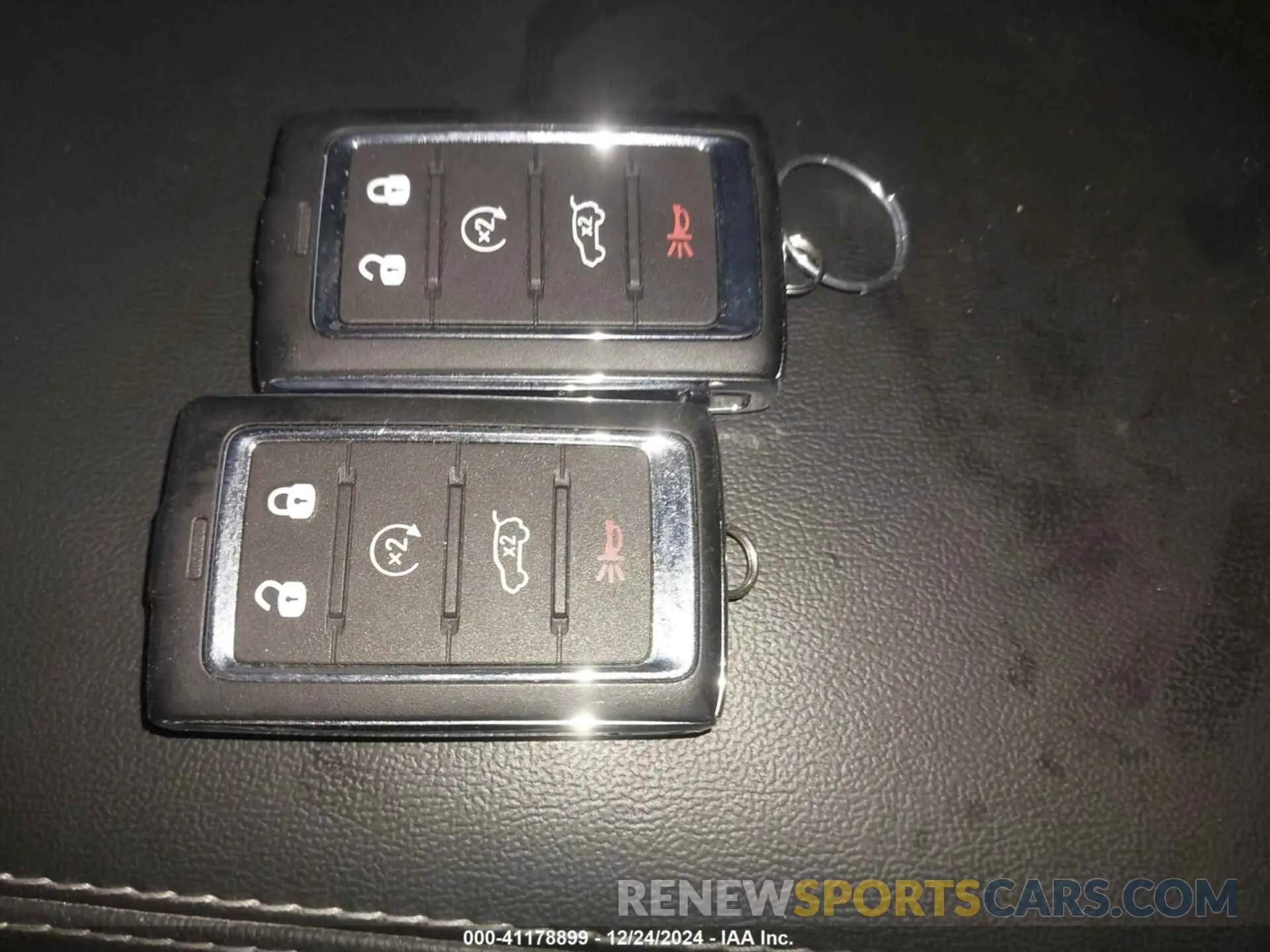 11 Photograph of a damaged car 1C4RJKBG8R8600953 JEEP GRAND CHEROKEE L 2024