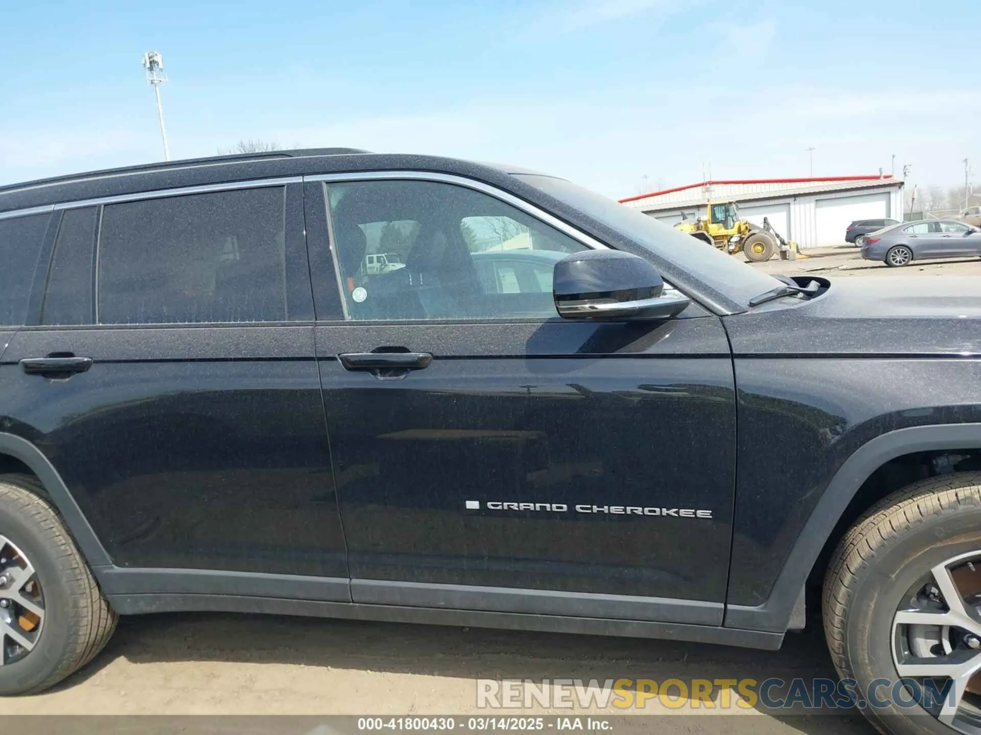13 Photograph of a damaged car 1C4RJKBG8R8602573 JEEP GRAND CHEROKEE L 2024