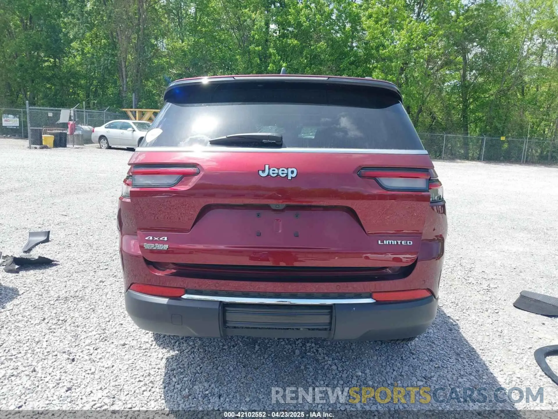 16 Photograph of a damaged car 1C4RJKBG9R8930858 JEEP GRAND CHEROKEE L 2024