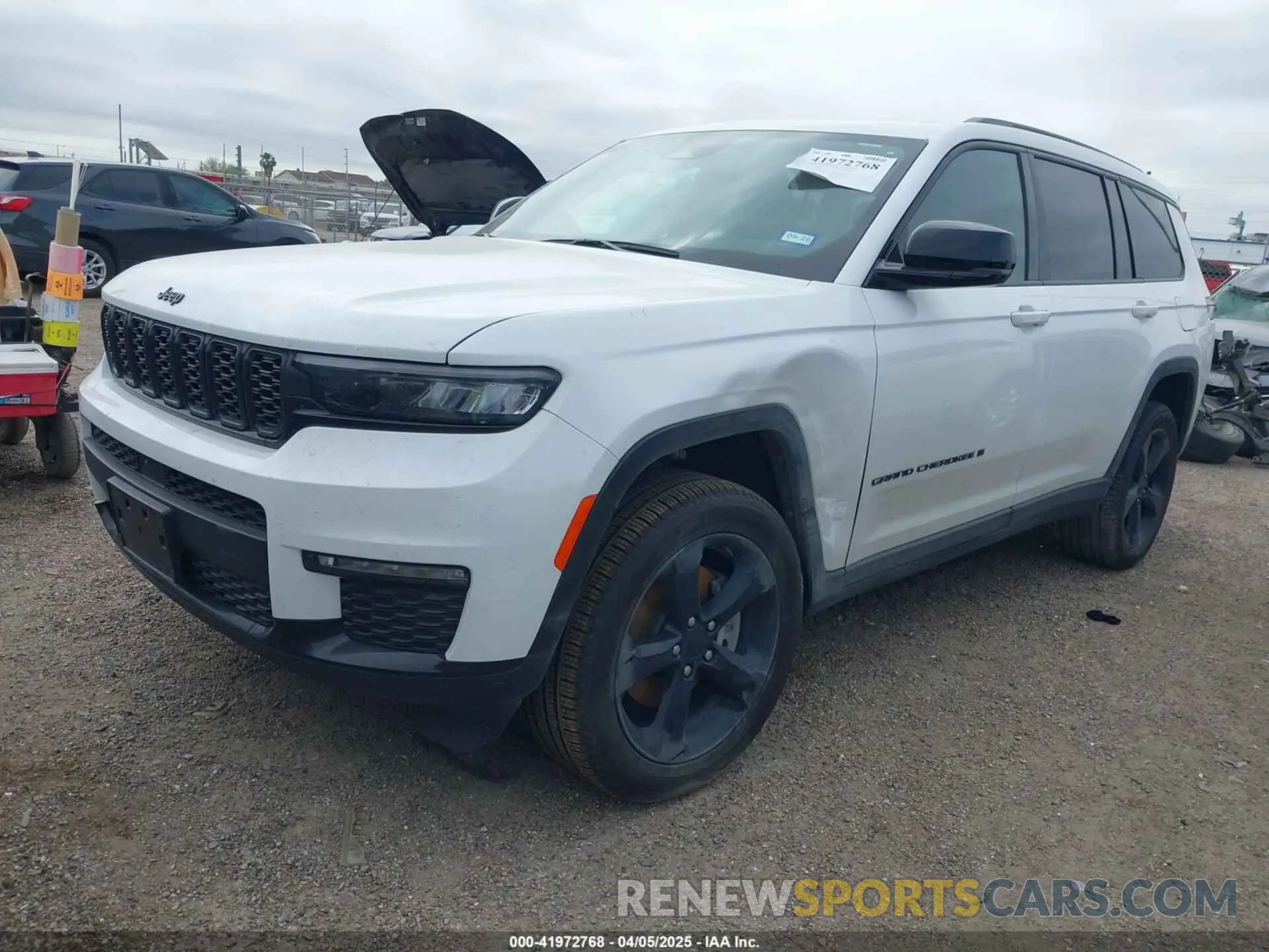 2 Photograph of a damaged car 1C4RJKBGXR8536835 JEEP GRAND CHEROKEE L 2024