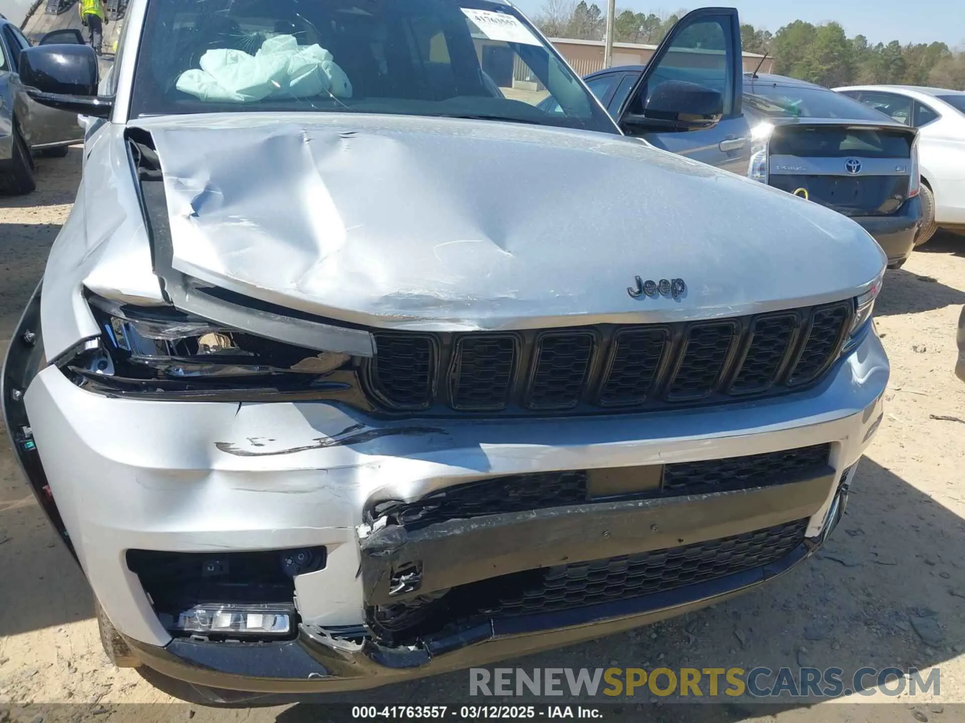 6 Photograph of a damaged car 1C4RJKBGXR8597487 JEEP GRAND CHEROKEE L 2024