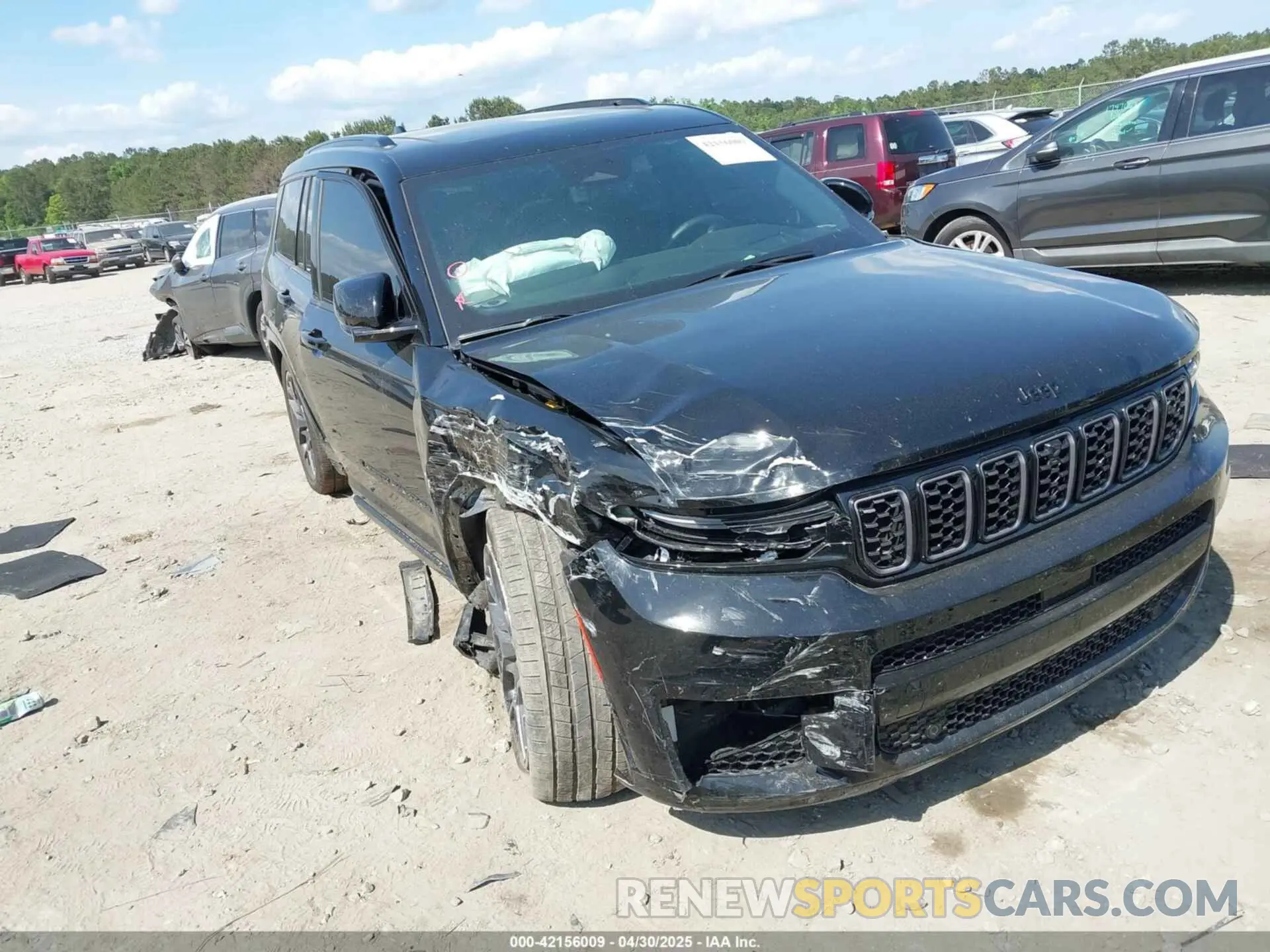 1 Photograph of a damaged car 1C4RJKEG2R8530510 JEEP GRAND CHEROKEE L 2024