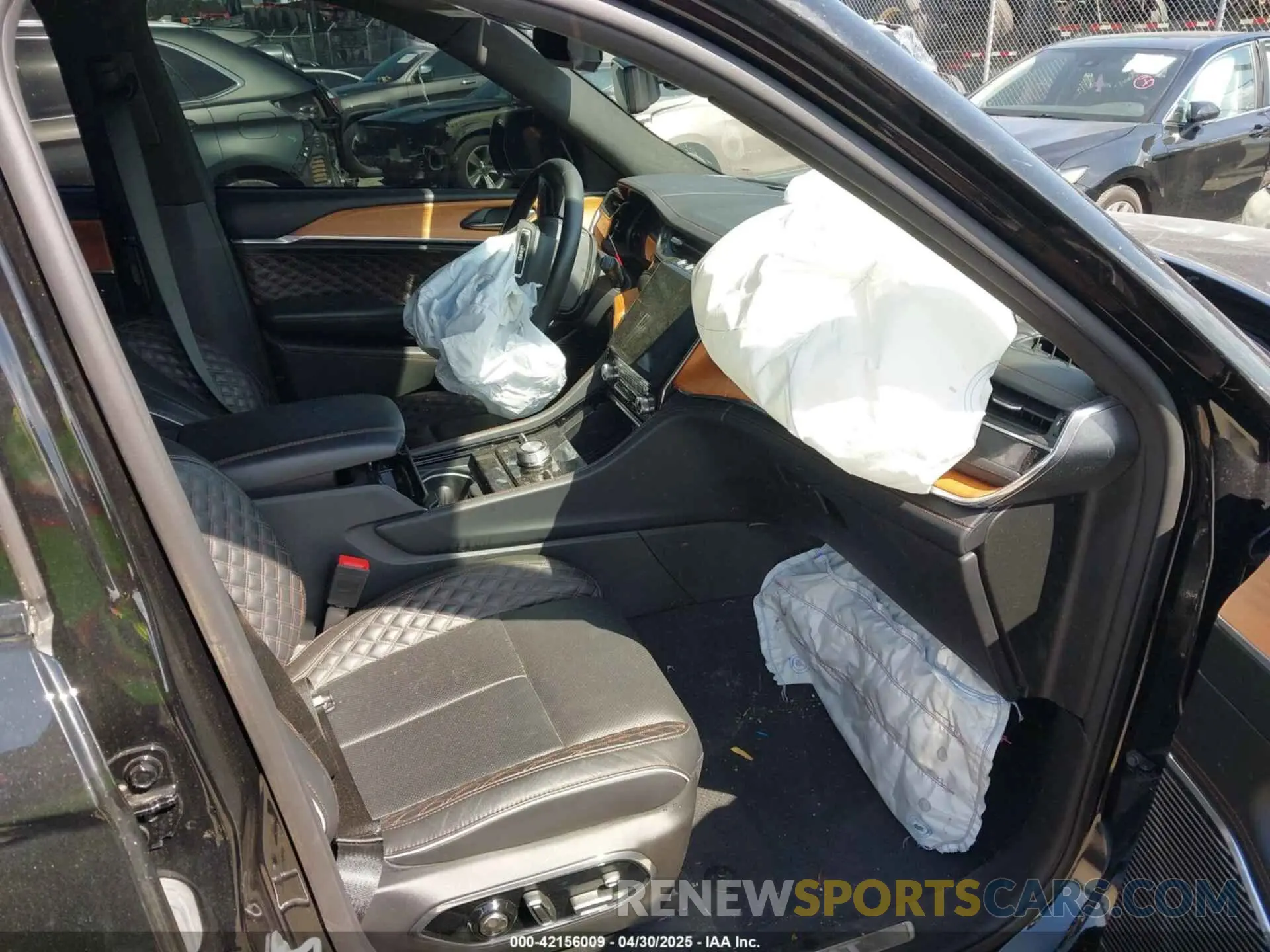 5 Photograph of a damaged car 1C4RJKEG2R8530510 JEEP GRAND CHEROKEE L 2024