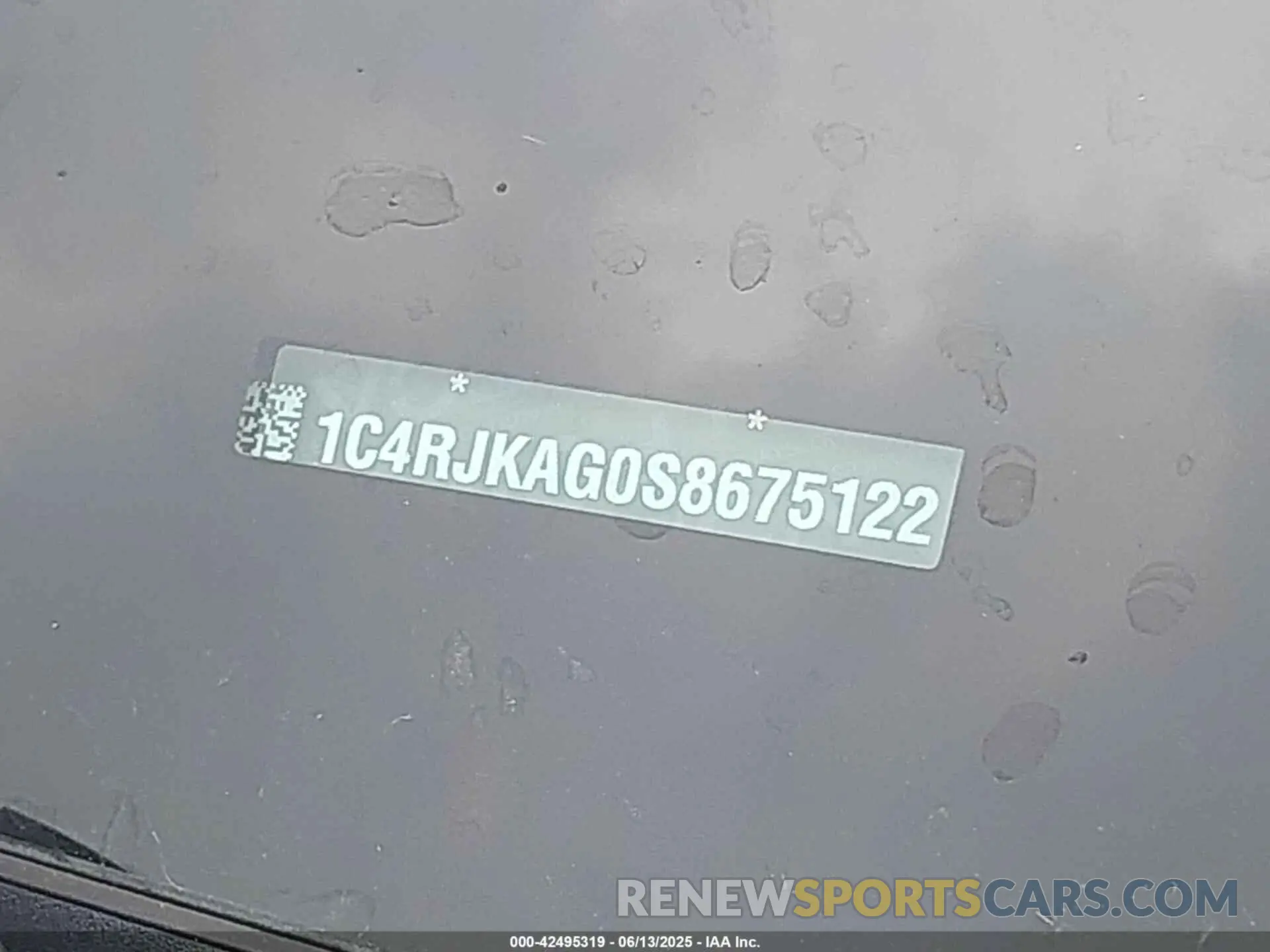 9 Photograph of a damaged car 1C4RJKAG0S8675122 JEEP GRAND CHEROKEE L 2025