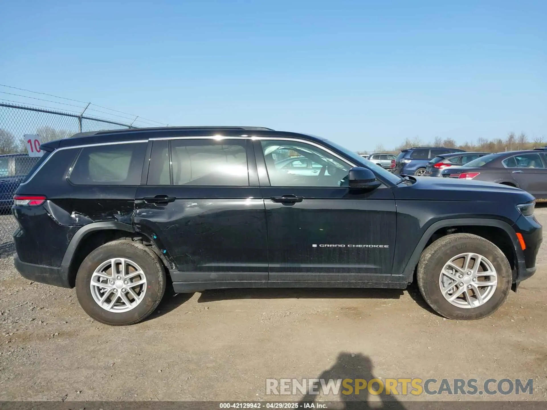 13 Photograph of a damaged car 1C4RJKAG5S8665167 JEEP GRAND CHEROKEE L 2025