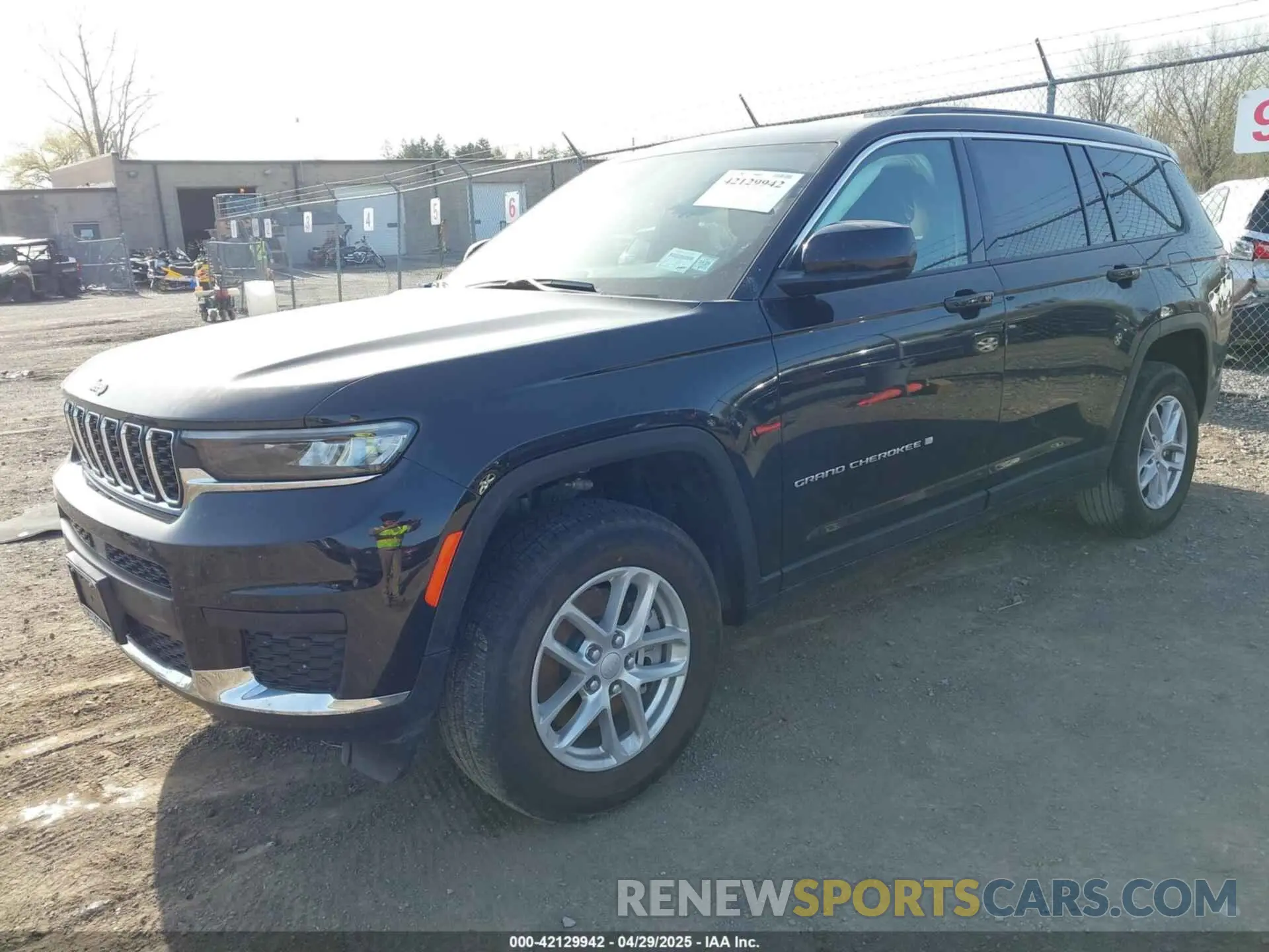 2 Photograph of a damaged car 1C4RJKAG5S8665167 JEEP GRAND CHEROKEE L 2025