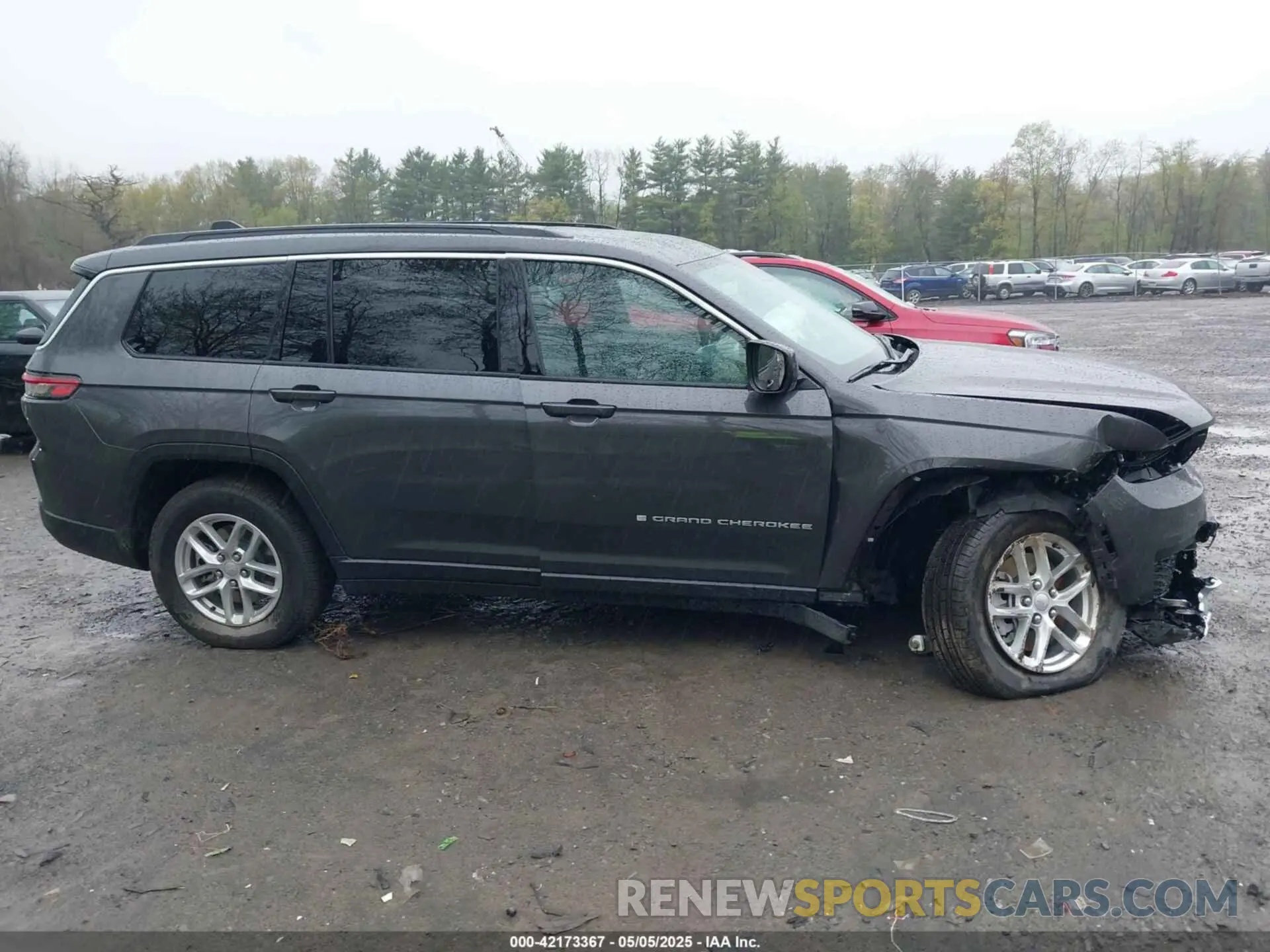 12 Photograph of a damaged car 1C4RJKAG8S8684408 JEEP GRAND CHEROKEE L 2025