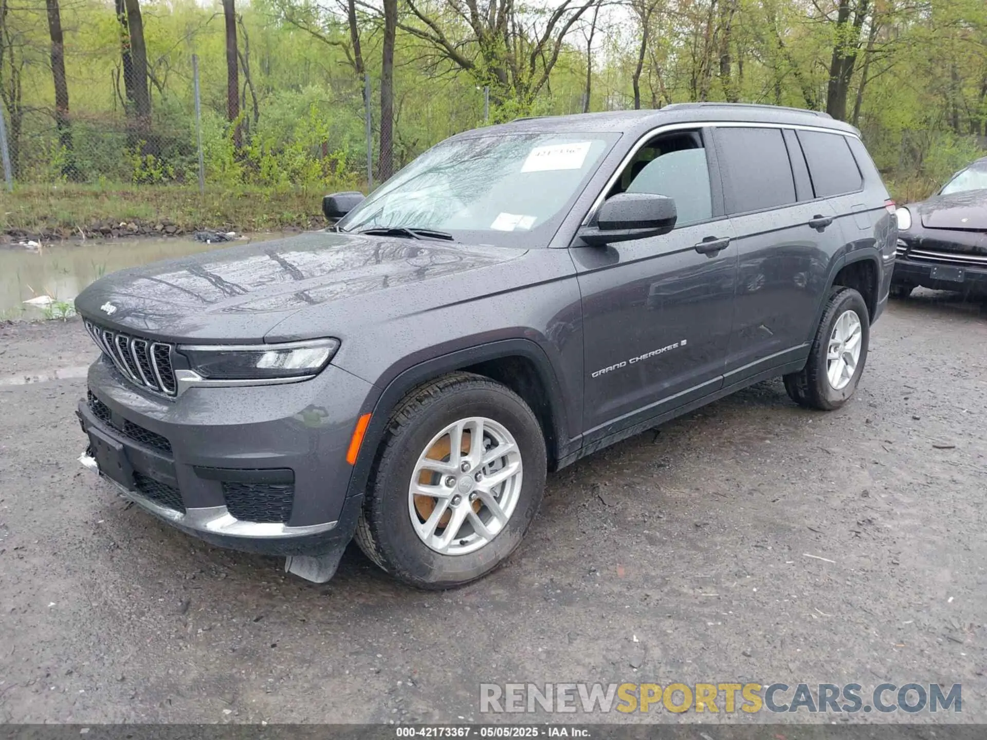 2 Photograph of a damaged car 1C4RJKAG8S8684408 JEEP GRAND CHEROKEE L 2025