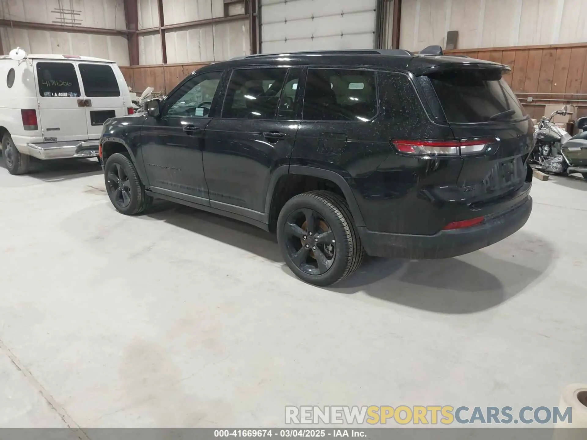 3 Photograph of a damaged car 1C4RJKBG2S8632657 JEEP GRAND CHEROKEE L 2025