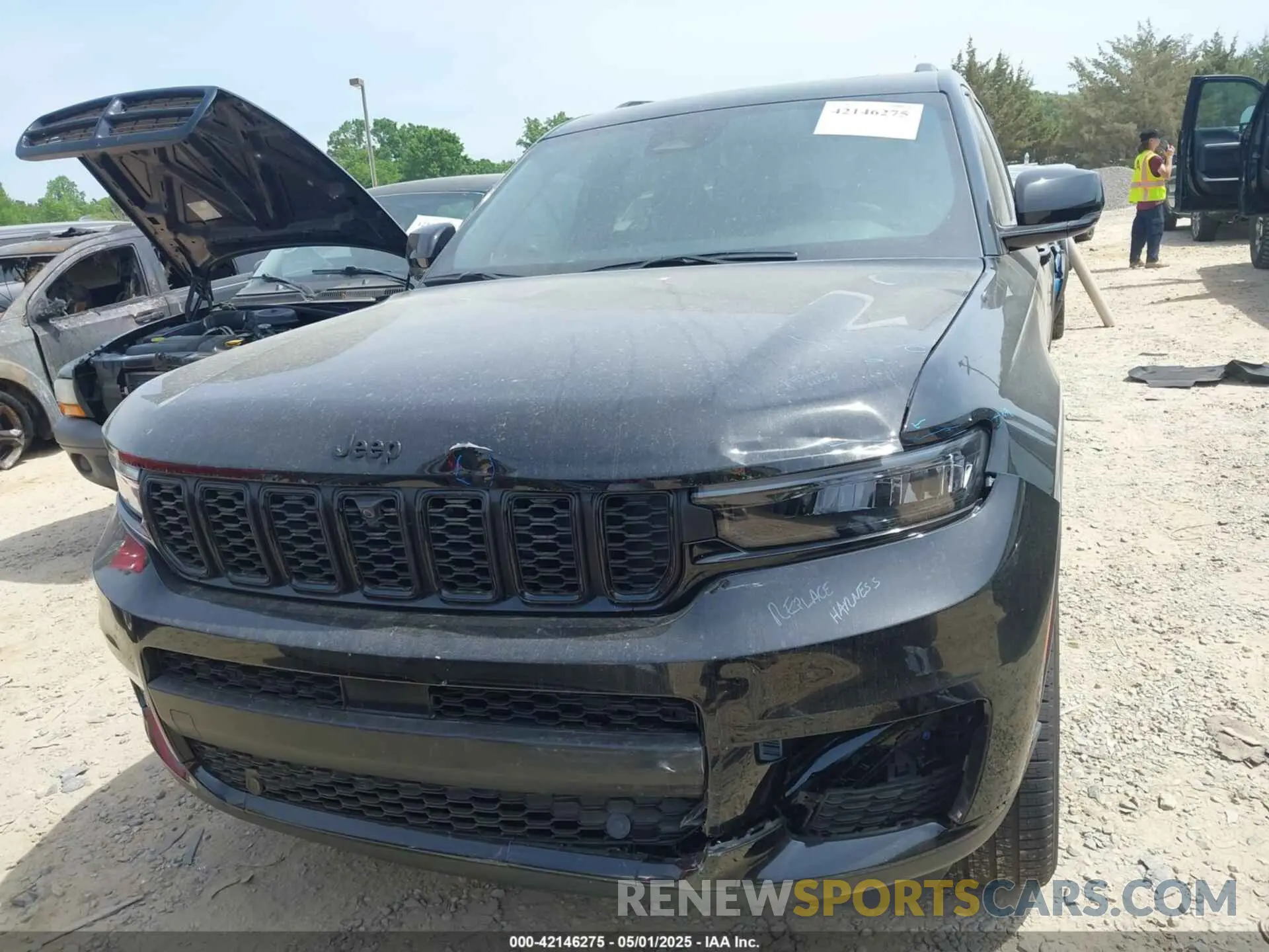 12 Photograph of a damaged car 1C4RJKBG3S8634370 JEEP GRAND CHEROKEE L 2025