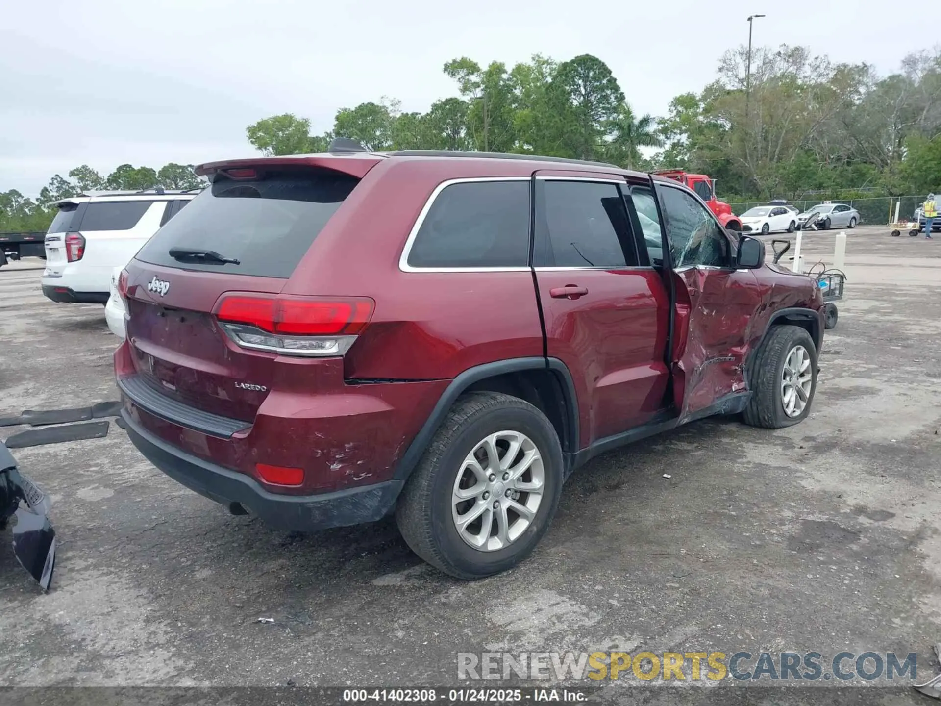 4 Photograph of a damaged car 1C4RJEAG0NC128094 JEEP GRAND CHEROKEE WK 2022
