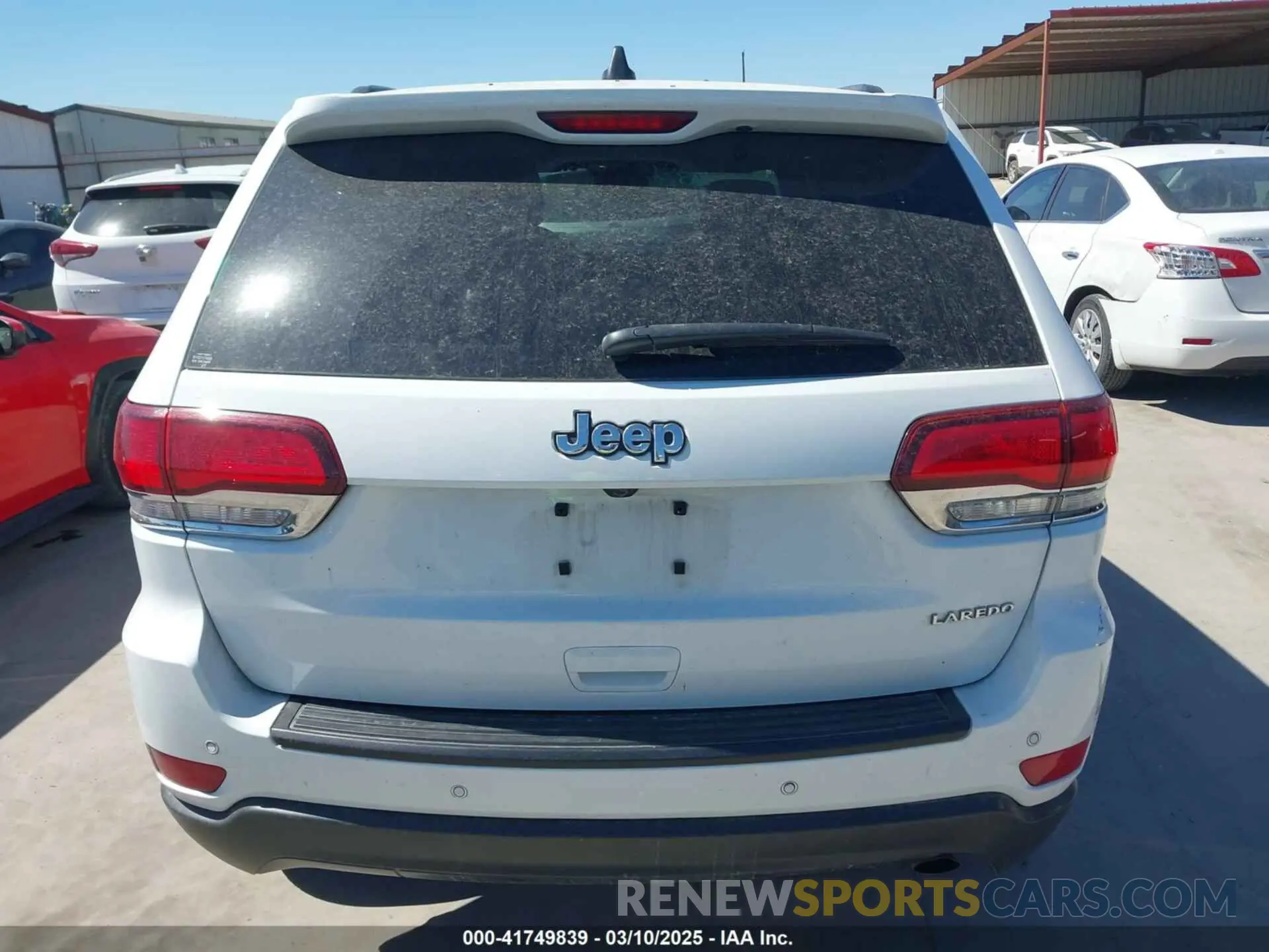 16 Photograph of a damaged car 1C4RJEAG7NC155843 JEEP GRAND CHEROKEE WK 2022