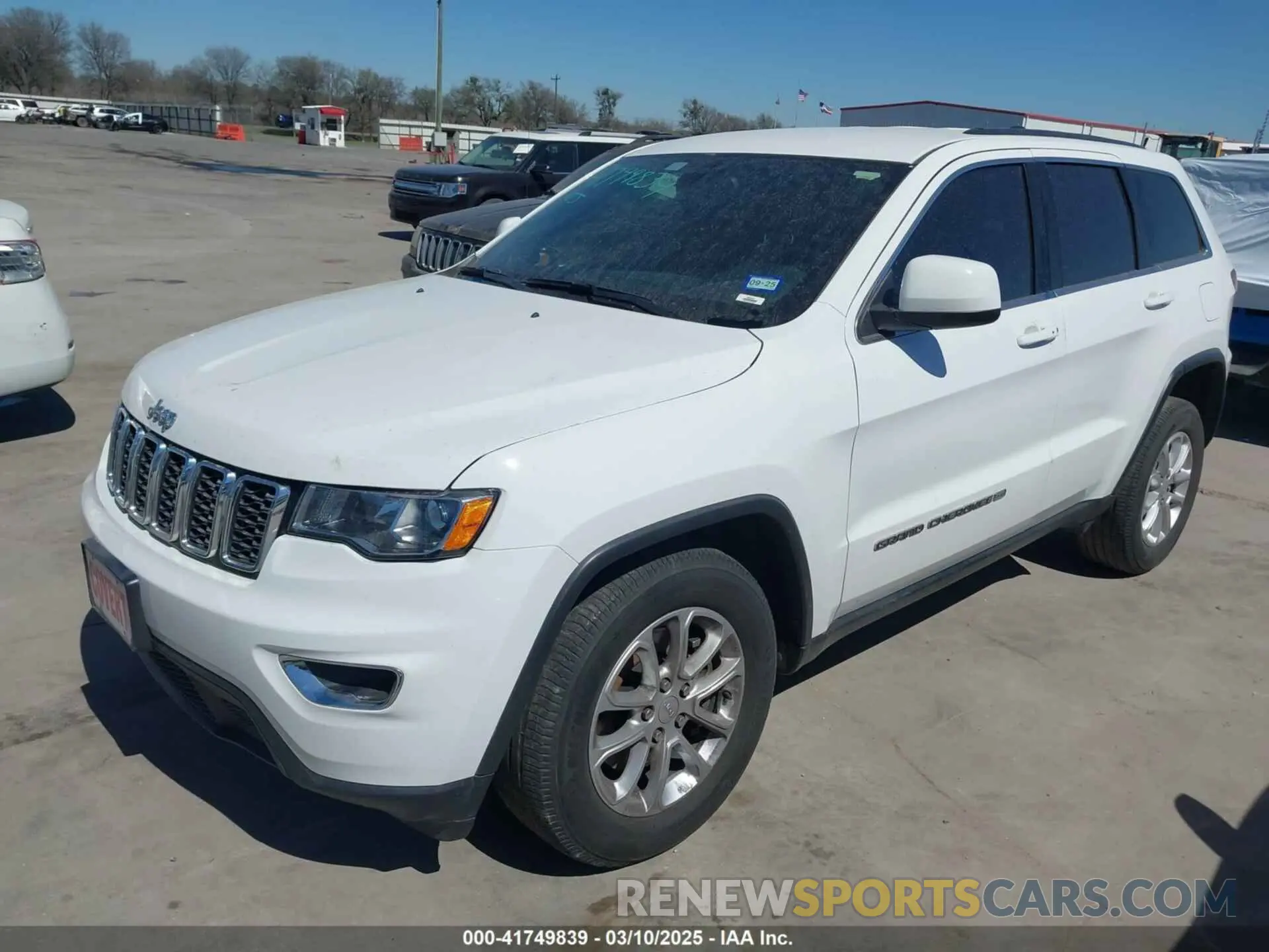 2 Photograph of a damaged car 1C4RJEAG7NC155843 JEEP GRAND CHEROKEE WK 2022