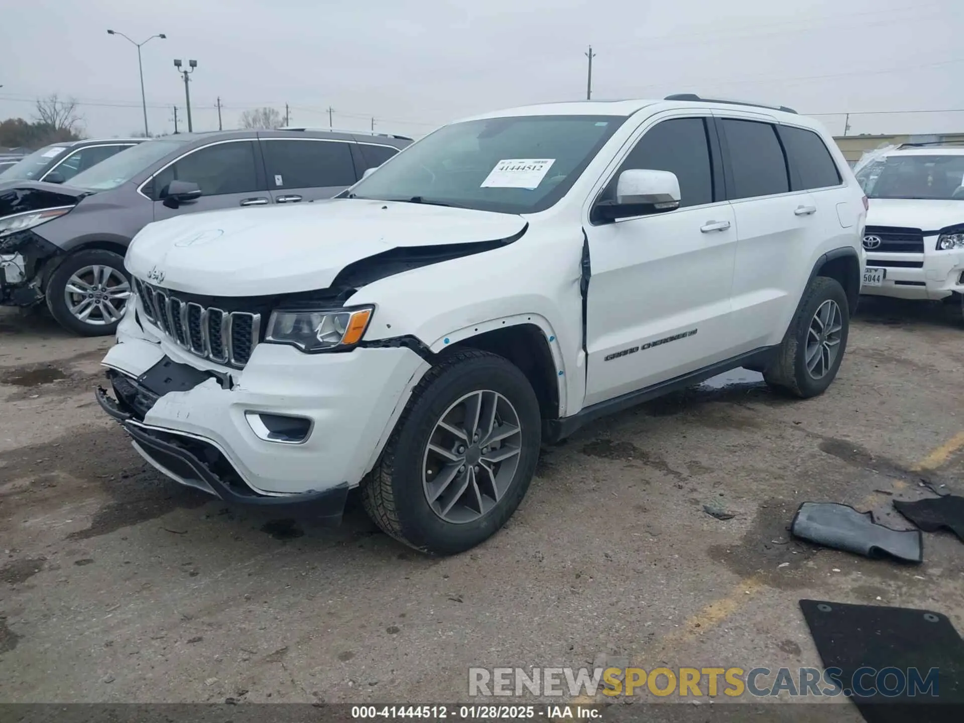 2 Photograph of a damaged car 1C4RJEBG5NC186720 JEEP GRAND CHEROKEE WK 2022