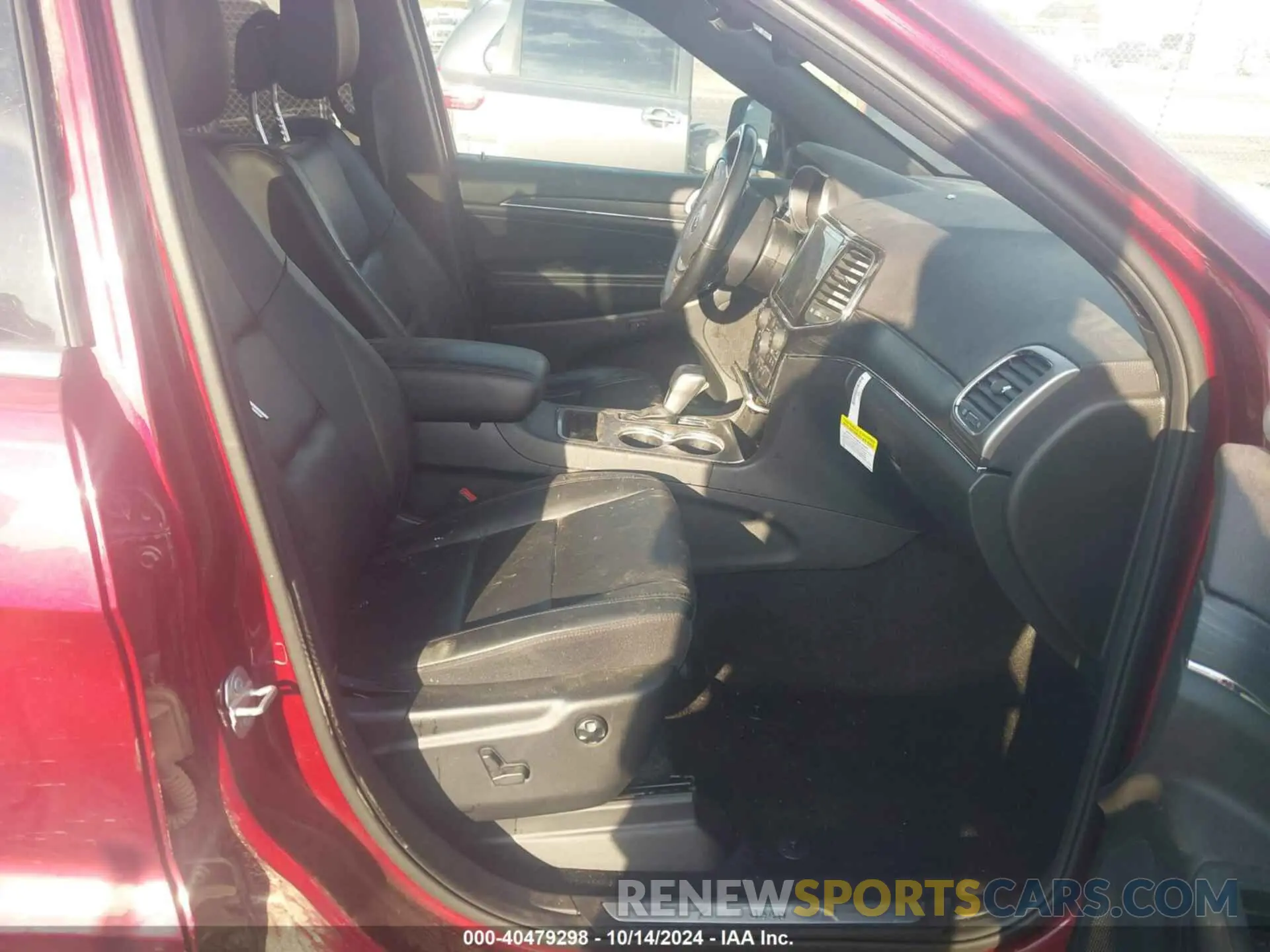 5 Photograph of a damaged car 1C4RJEBG8NC171774 JEEP GRAND CHEROKEE WK 2022