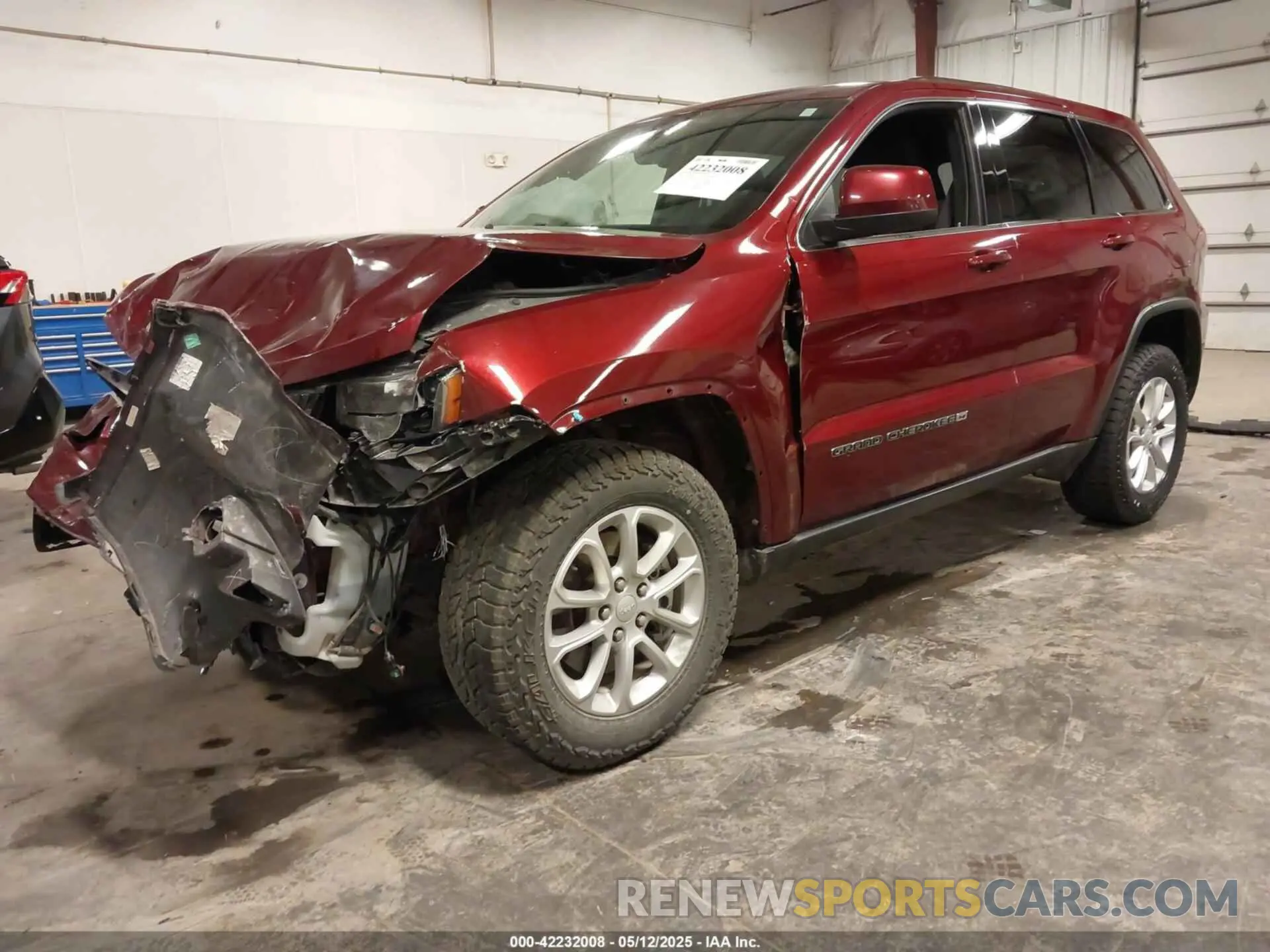 2 Photograph of a damaged car 1C4RJFAG1NC111214 JEEP GRAND CHEROKEE WK 2022