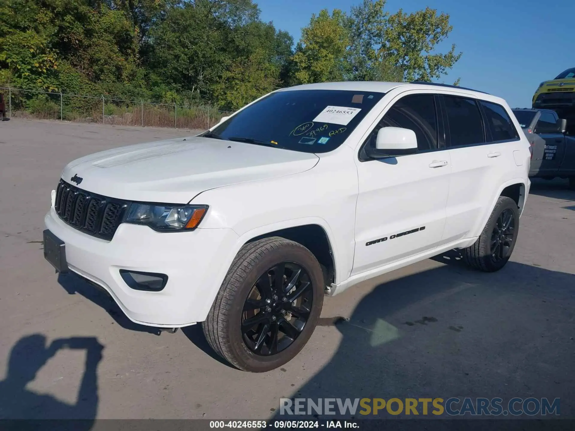 2 Photograph of a damaged car 1C4RJFAG4NC116374 JEEP GRAND CHEROKEE WK 2022