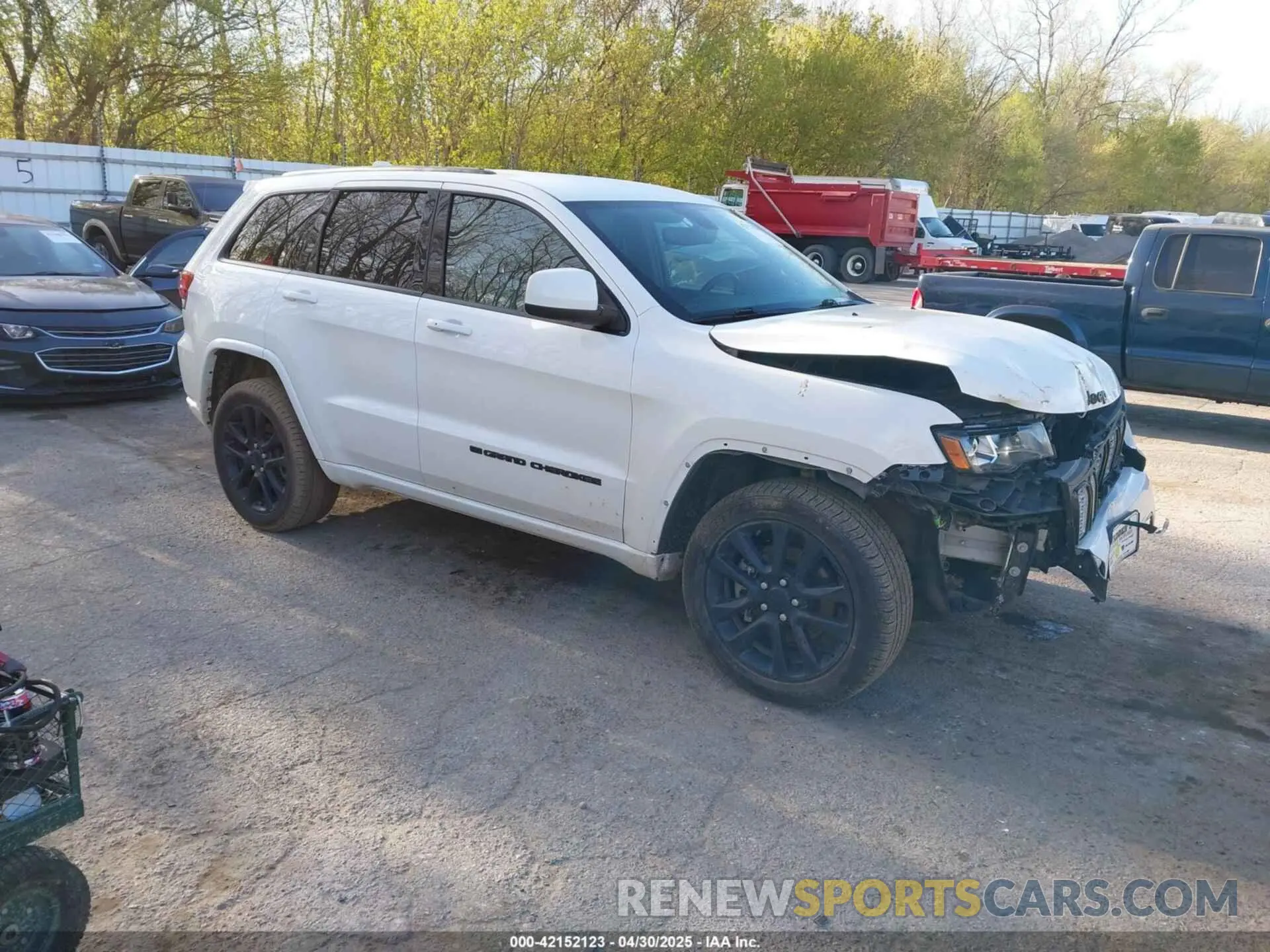 1 Photograph of a damaged car 1C4RJFAG4NC120103 JEEP GRAND CHEROKEE WK 2022