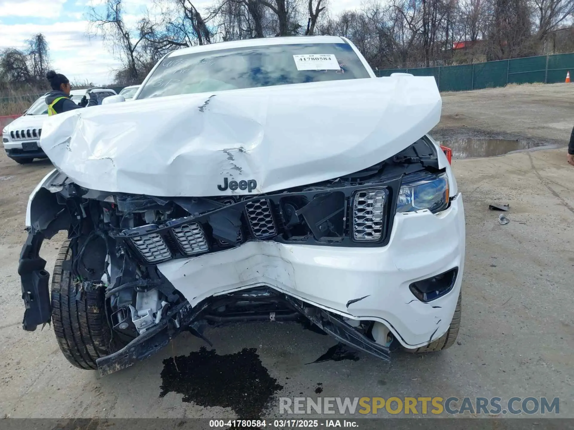 6 Photograph of a damaged car 1C4RJFAG8NC114210 JEEP GRAND CHEROKEE WK 2022