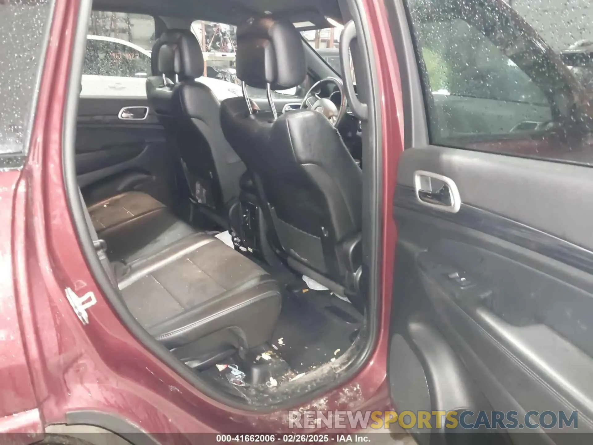 8 Photograph of a damaged car 1C4RJFAGXNC117898 JEEP GRAND CHEROKEE WK 2022