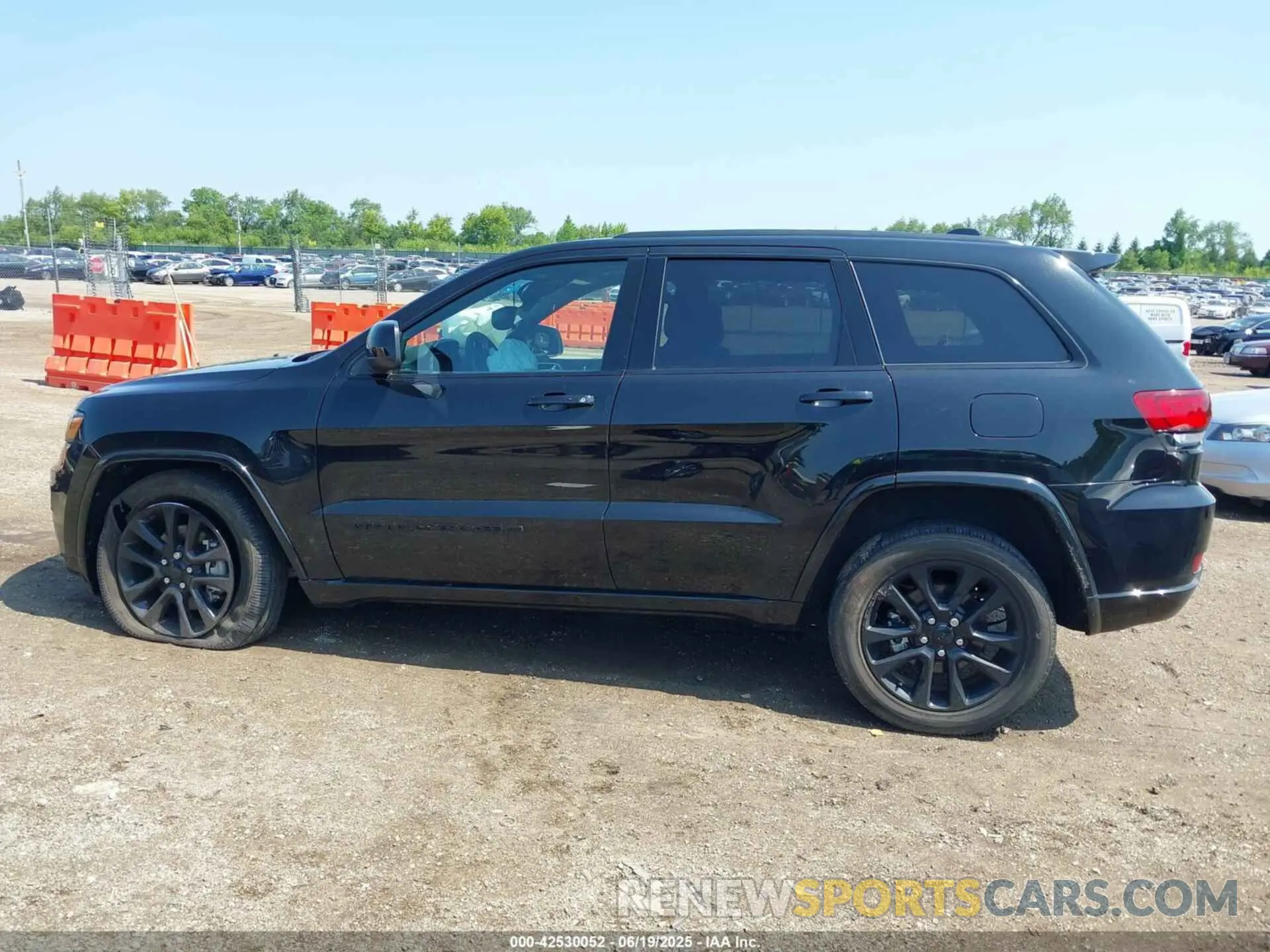 14 Photograph of a damaged car 1C4RJFAGXNC146821 JEEP GRAND CHEROKEE WK 2022