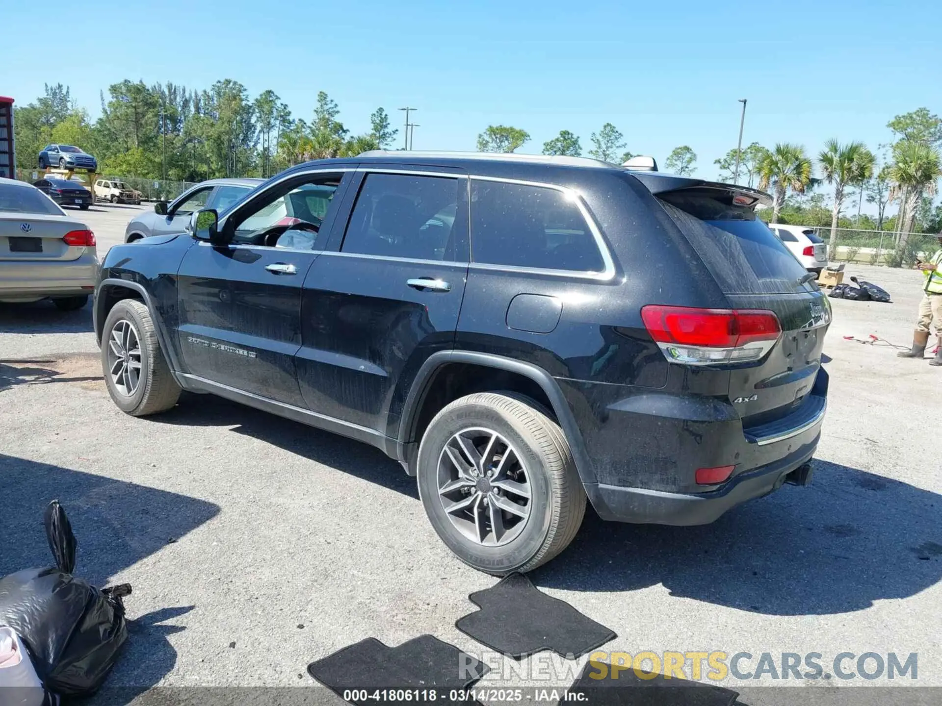 3 Photograph of a damaged car 1C4RJFBG2NC143233 JEEP GRAND CHEROKEE WK 2022