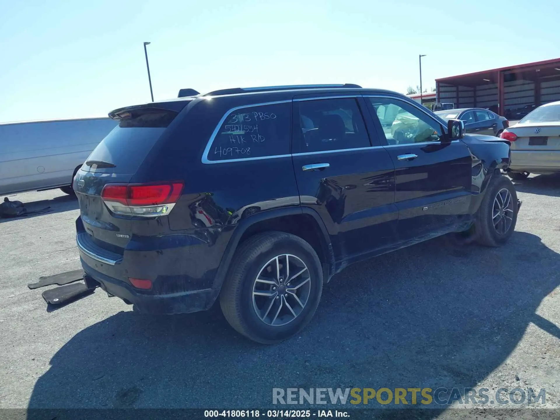 4 Photograph of a damaged car 1C4RJFBG2NC143233 JEEP GRAND CHEROKEE WK 2022