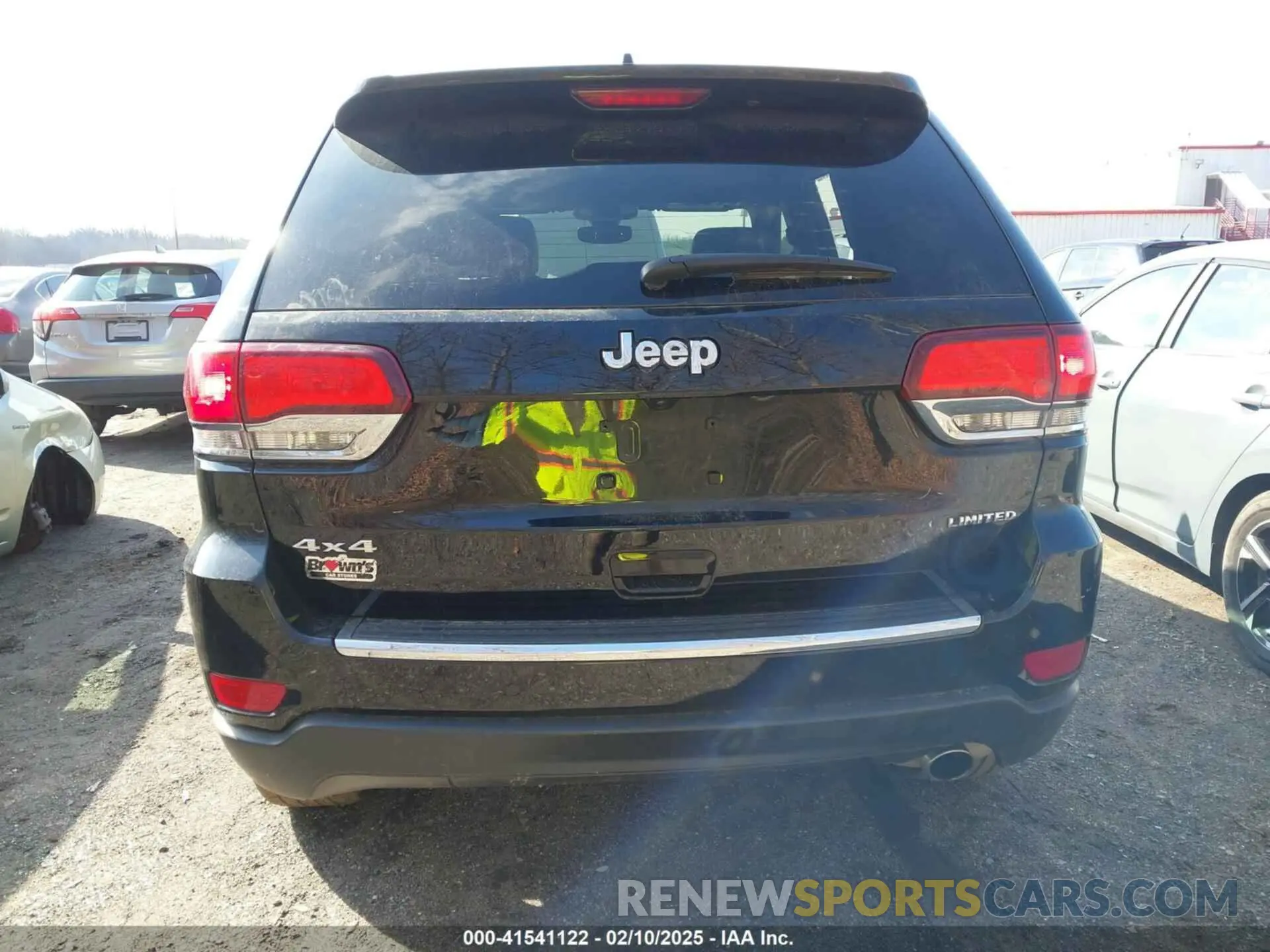 16 Photograph of a damaged car 1C4RJFBG4NC177240 JEEP GRAND CHEROKEE WK 2022