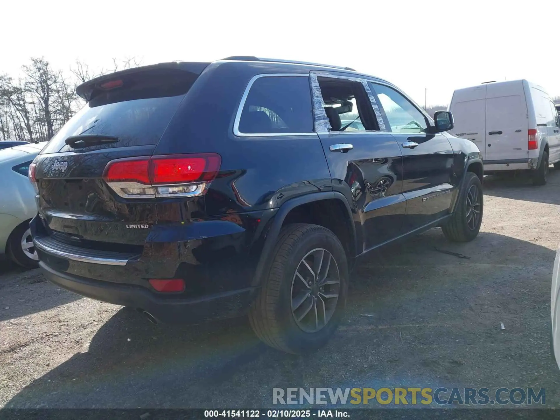 4 Photograph of a damaged car 1C4RJFBG4NC177240 JEEP GRAND CHEROKEE WK 2022